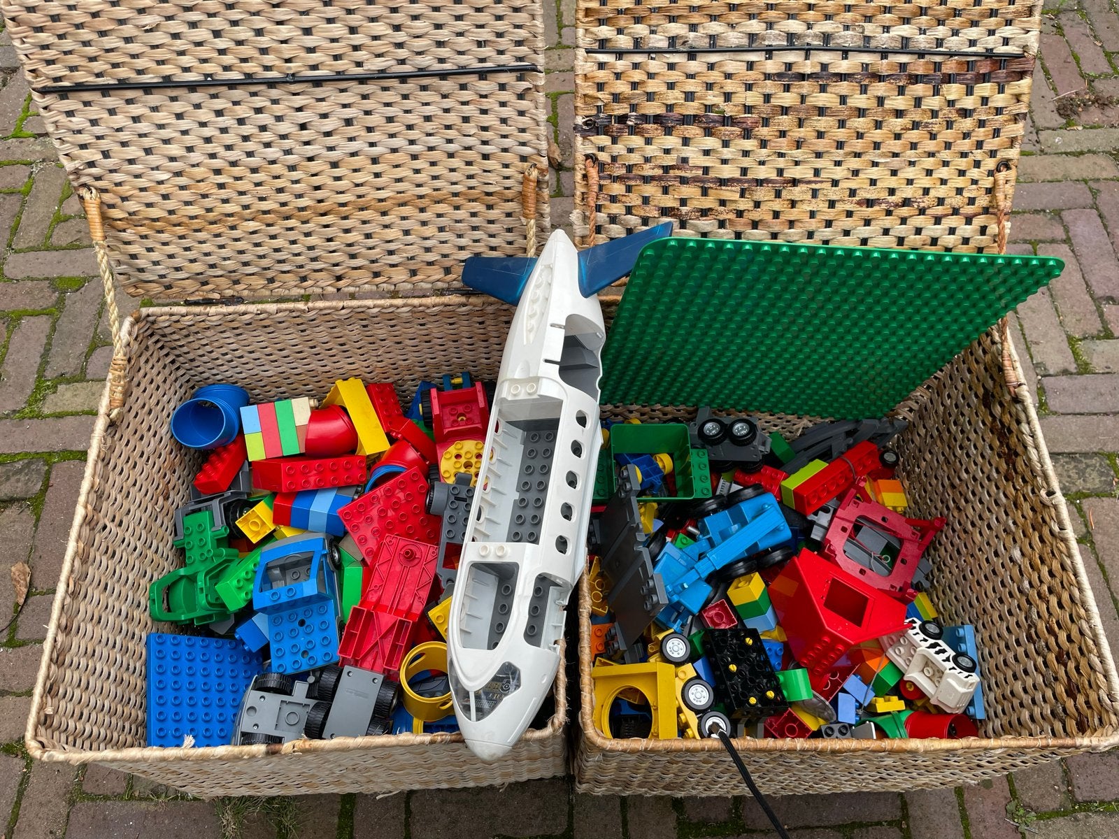 Grote partij LEGO Duplo met vliegtuig en grondplaat, Kinderen en Baby's, Ophalen, Gebruikt, Losse stenen, Duplo