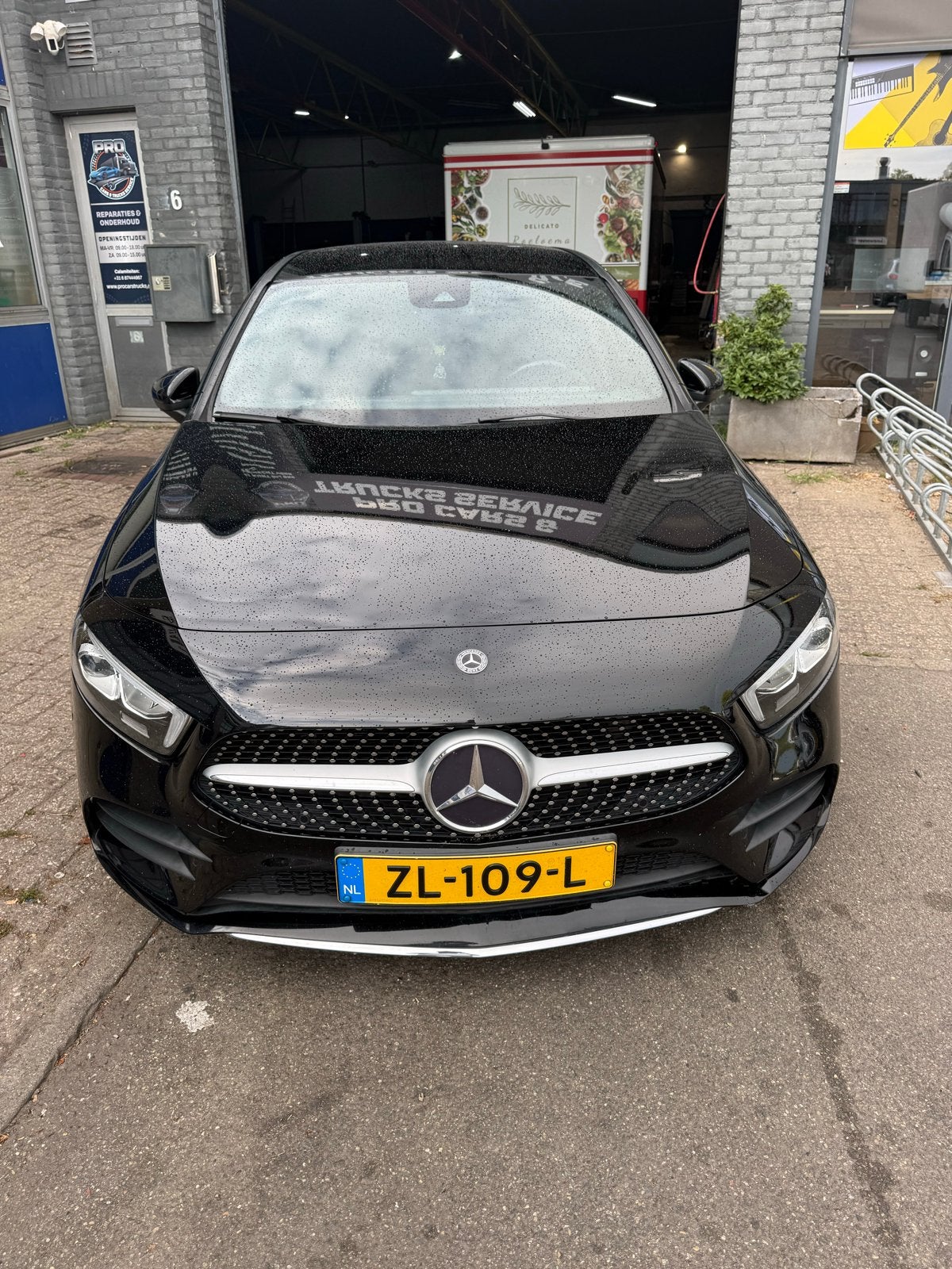 Mercedes-Benz A-Klasse A 200 163pk 7G-DCT 2019 Zwart, Auto's, 4 cilinders, Origineel Nederlands, 690 kg, Particulier