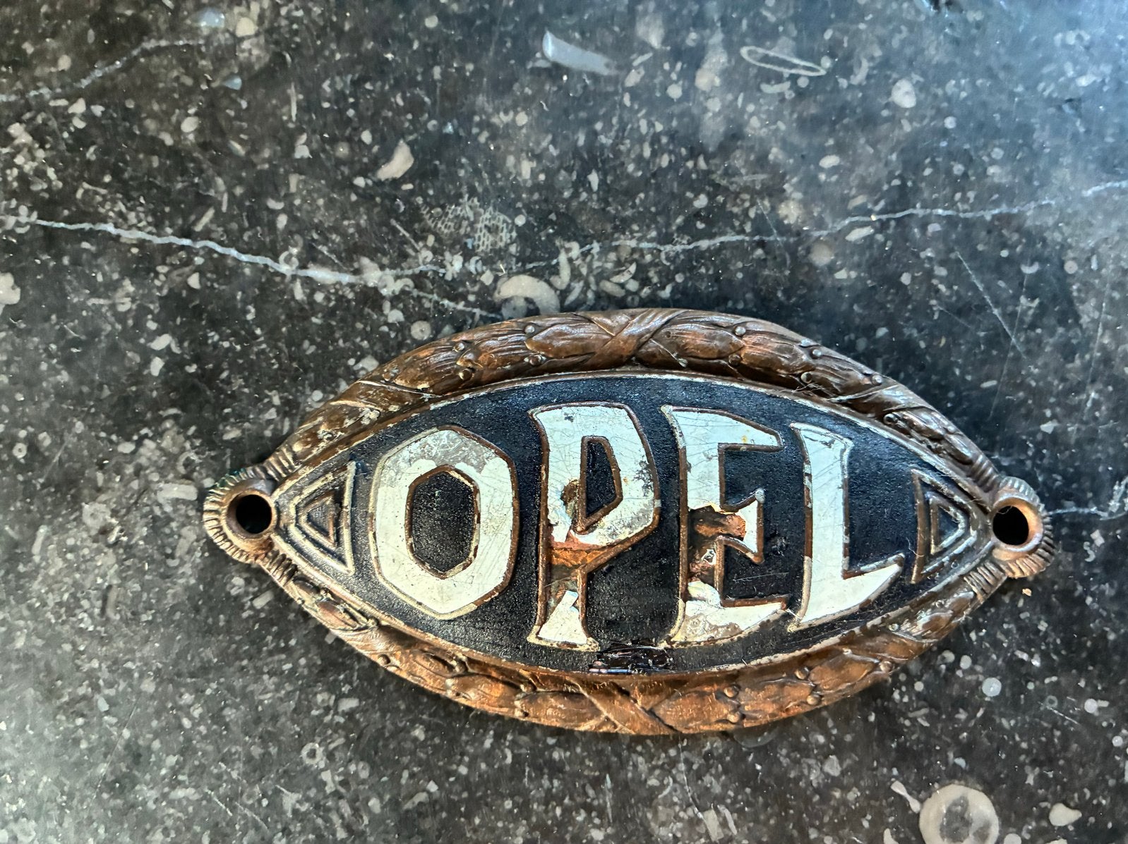 Vintage Opel embleem - Zeldzaam en authentiek, Ophalen of Verzenden, Gebruikt, Opel