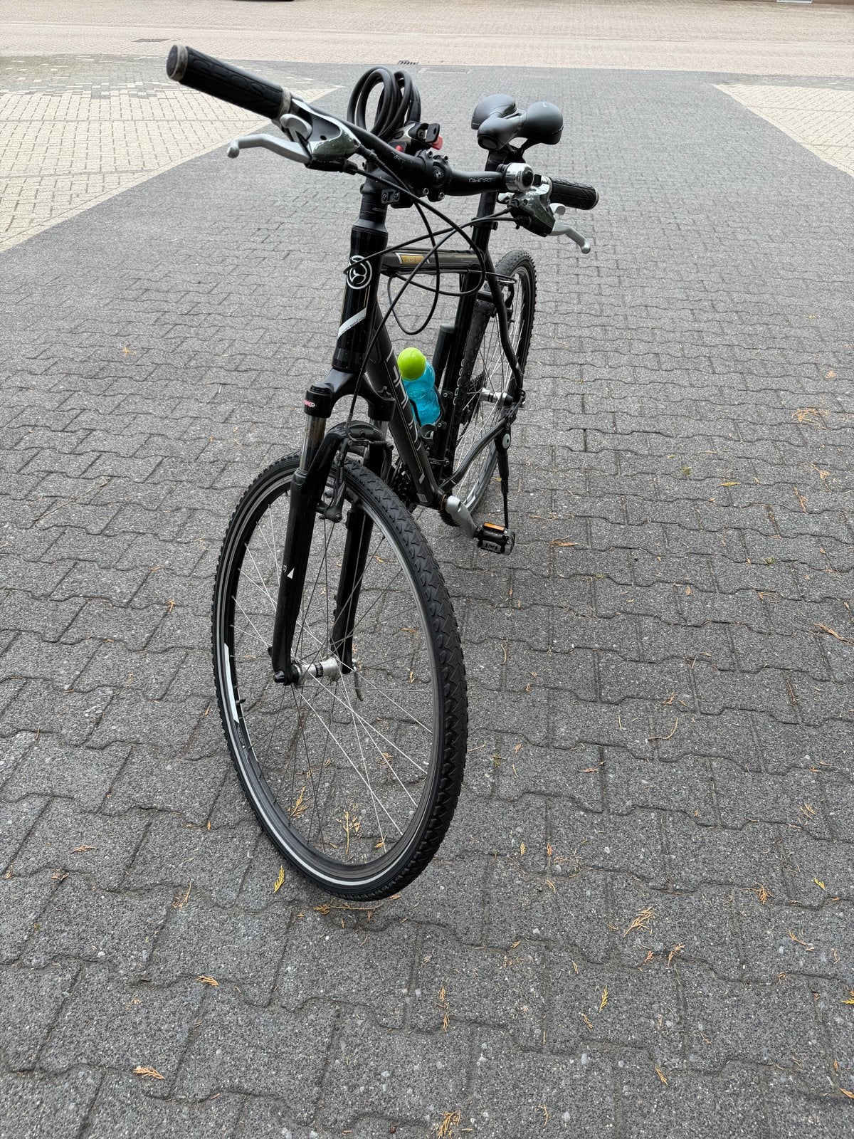 Ghost Cross Geometric Concept 1800 - 24 versnellingen, 28 inch, Gebruikt, Vering, Velgrem