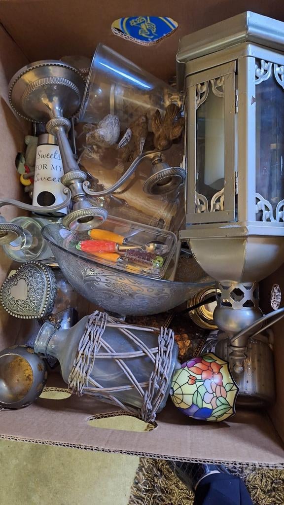 Diverse bananendozen vol met spullen voor vlooienmarkt, Ophalen of Verzenden