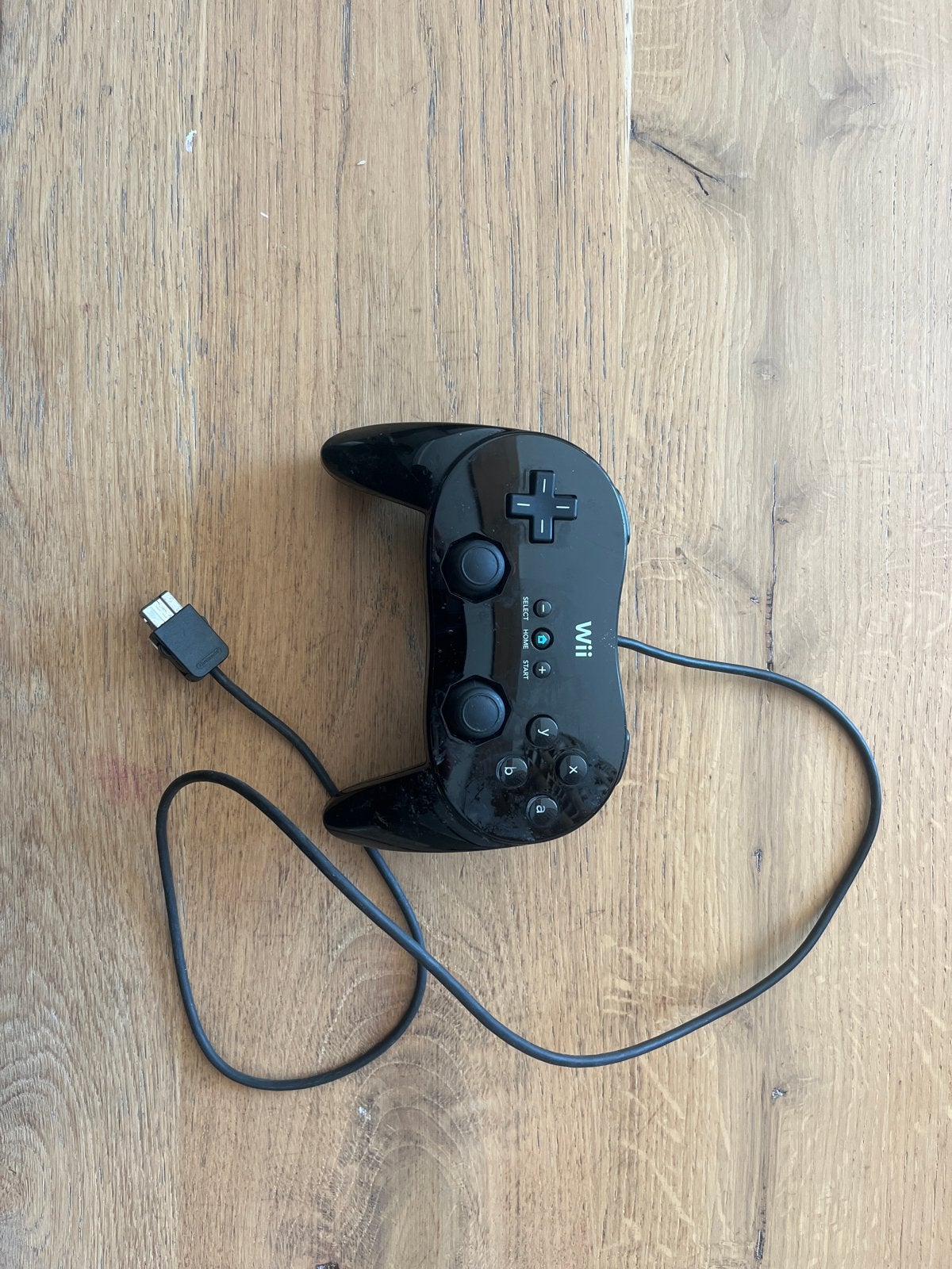 Zwarte Wii Classic Controller Pro, Spelcomputers en Games, Ophalen of Verzenden, Zo goed als nieuw, Met 1 controller