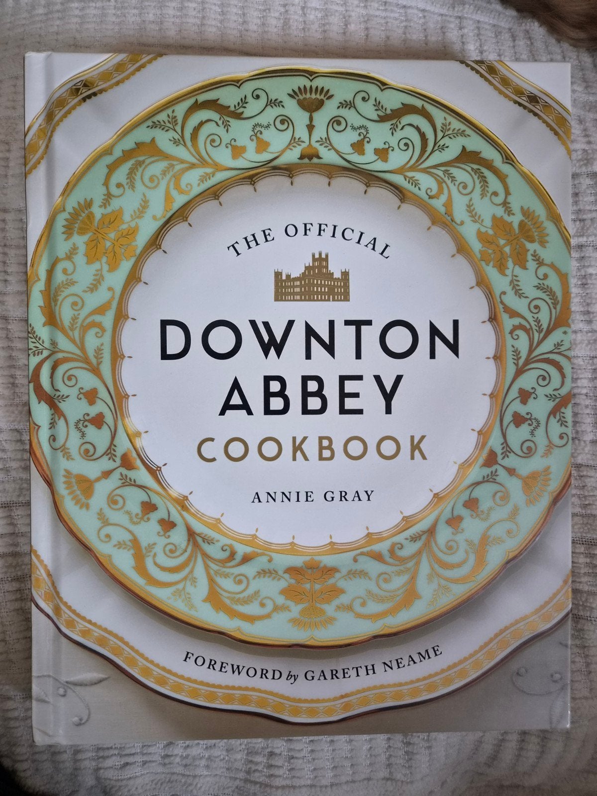 The Official Downton Abbey Kookboek - Annie Gray, Boeken, Ophalen of Verzenden, Annie Gray, Europa, Hoofdgerechten