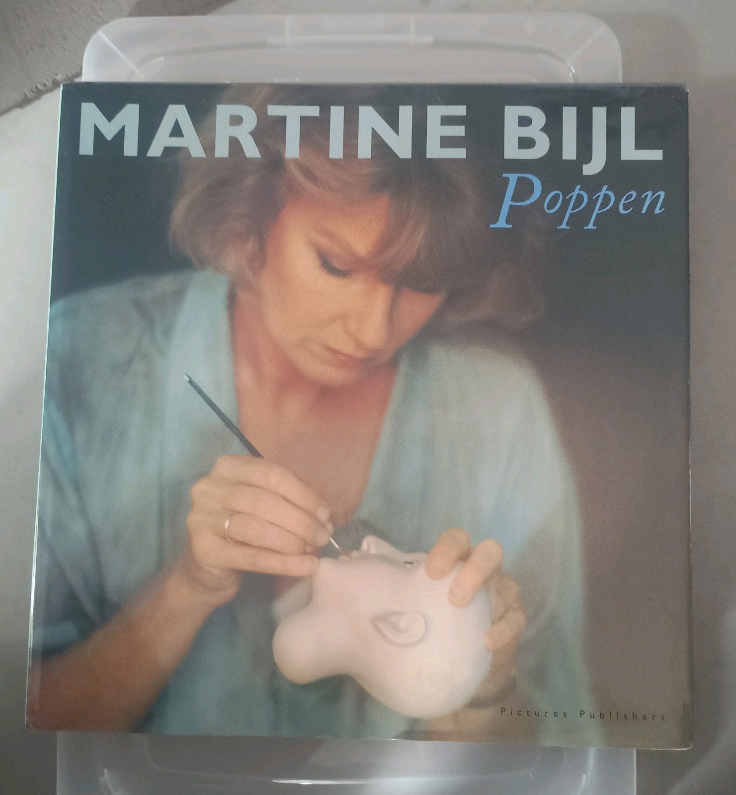 Martine Bijl: Poppen, Ophalen of Verzenden, Zo goed als nieuw