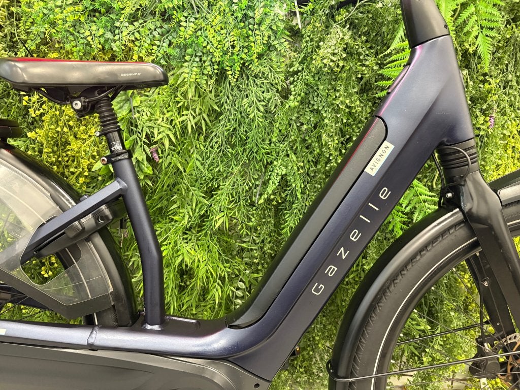 Foto 2 van Gazelle Avignon C8+ | Bosch middenmotor | 625Wh | 5900km |