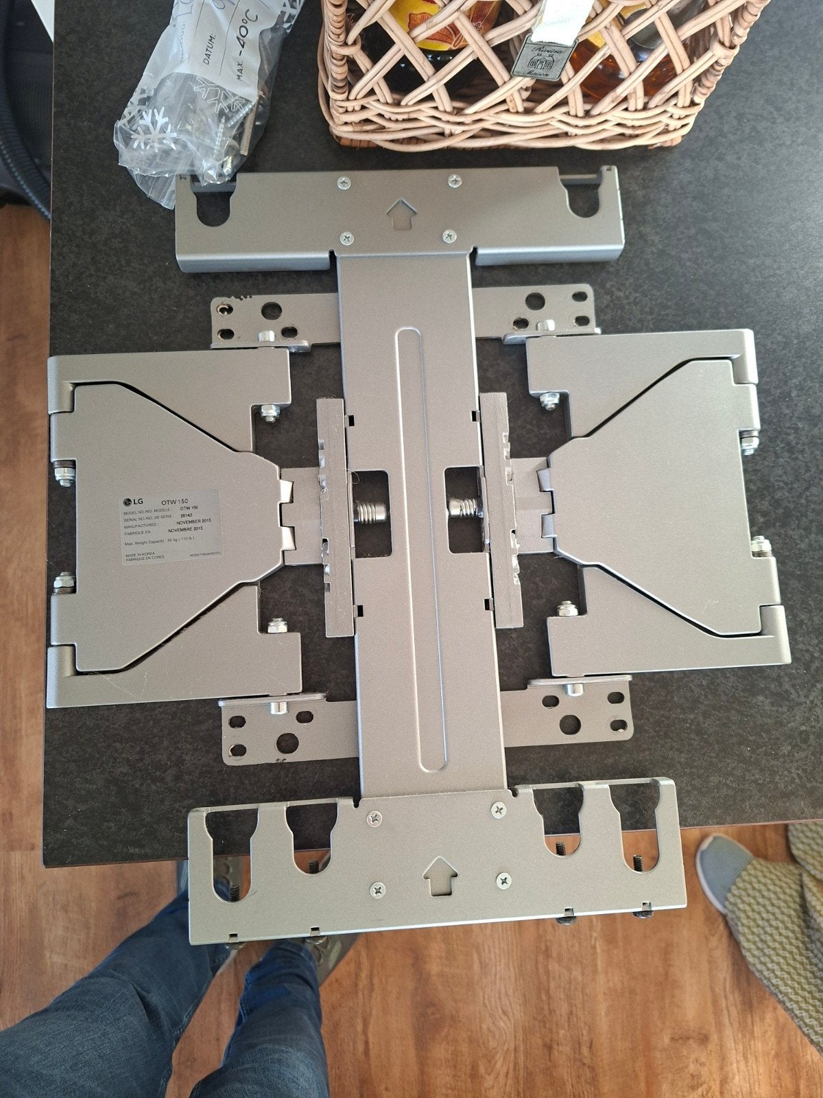 LG OTW150 OLED TV Muurbeugel - Nieuwstaat, Ophalen of Verzenden