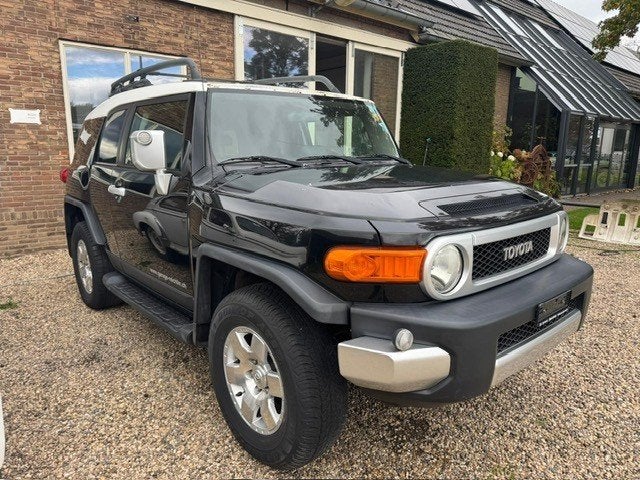 Toyota FJ Cruiser 4.0 V6 Automaat MOTORSCHADE, Automaat, Stof, Overige modellen, Zwart