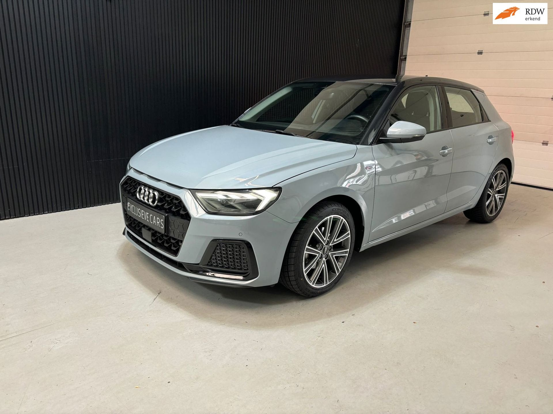 Audi A1 Sportback 30 TFSI S edition camera, virtual, Auto's, Audi, Stof, Zwart, 116 pk, Automatische klimaatregeling