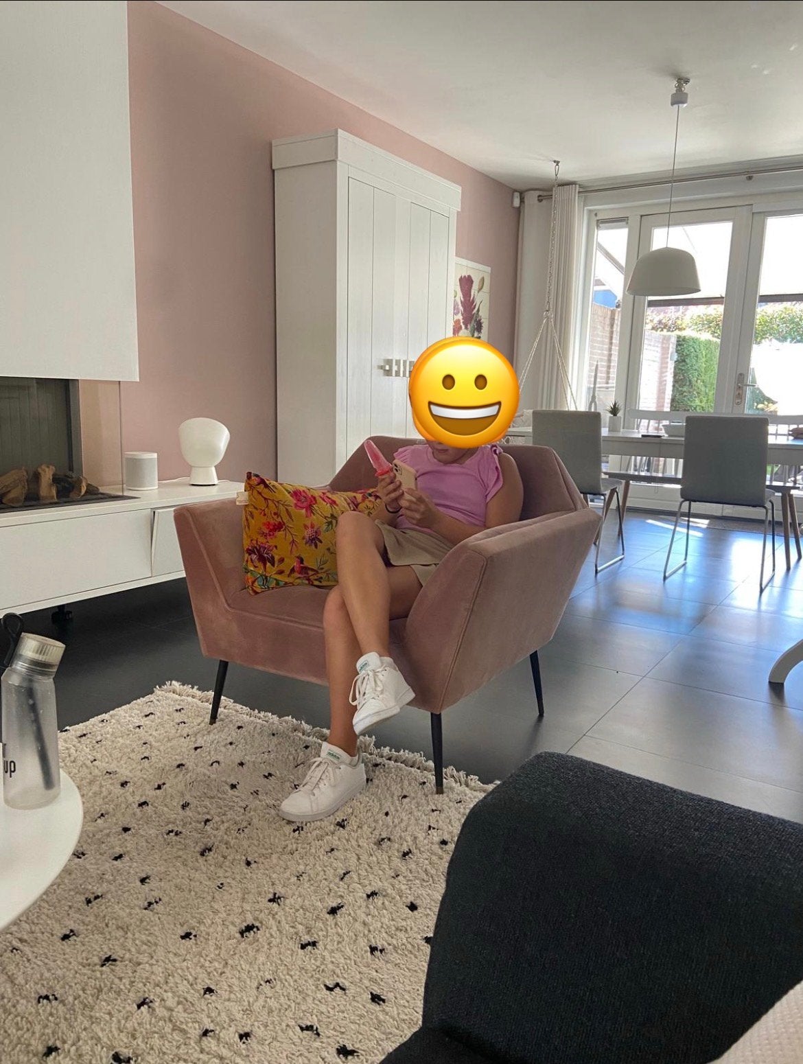 Roze Kate Lounge Chair van Dutch Bone, zo goed als nieuw, Ophalen of Verzenden, Zo goed als nieuw, Stof, 75 tot 100 cm