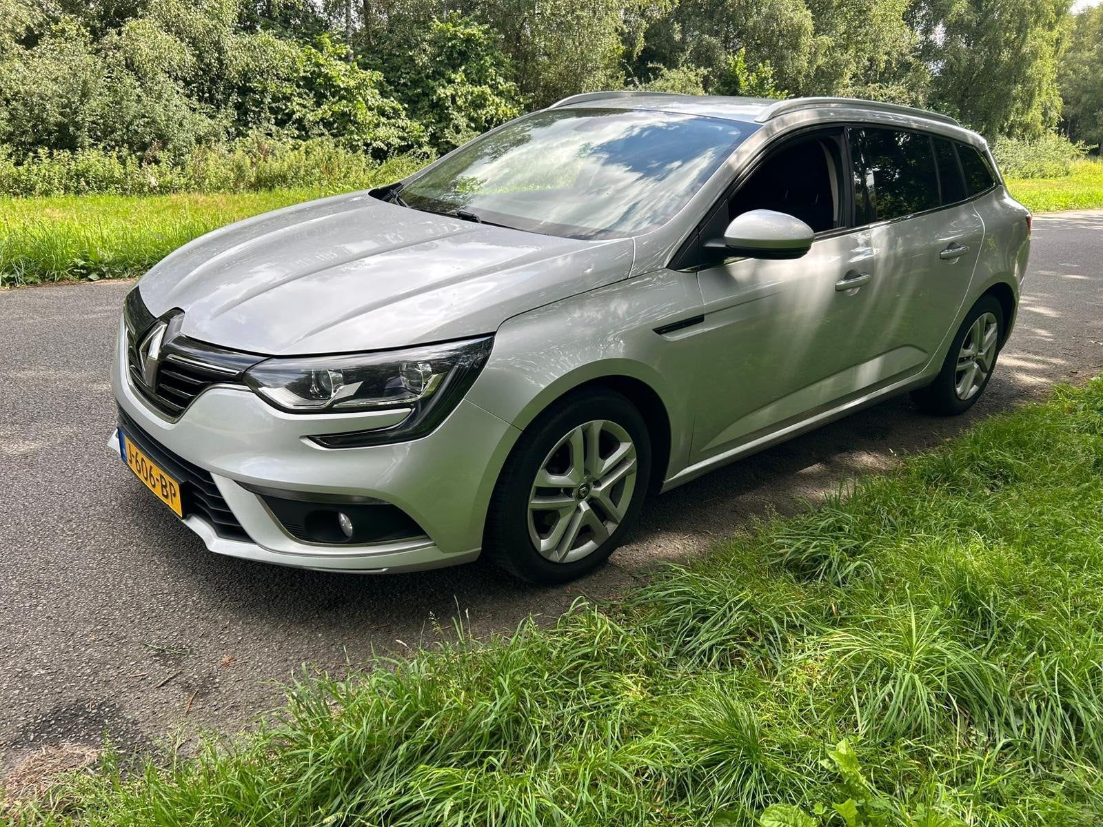 Renault Mégane Estate 1.5 dCi Zen, Auto's, Renault, Automatische klimaatregeling, Gebruikt, Overige brandstoffen, Bedrijf
