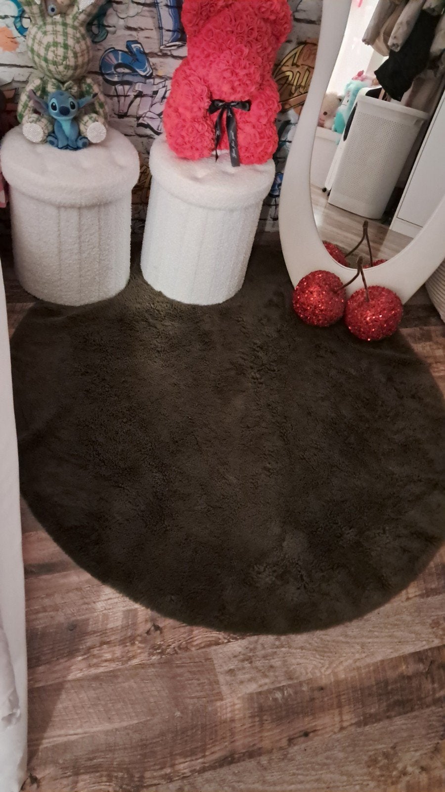 2 ronde vloerkleden voor de prijs van 1! Uit rookvrij huis, Ophalen, Rond, Zo goed als nieuw, Groen