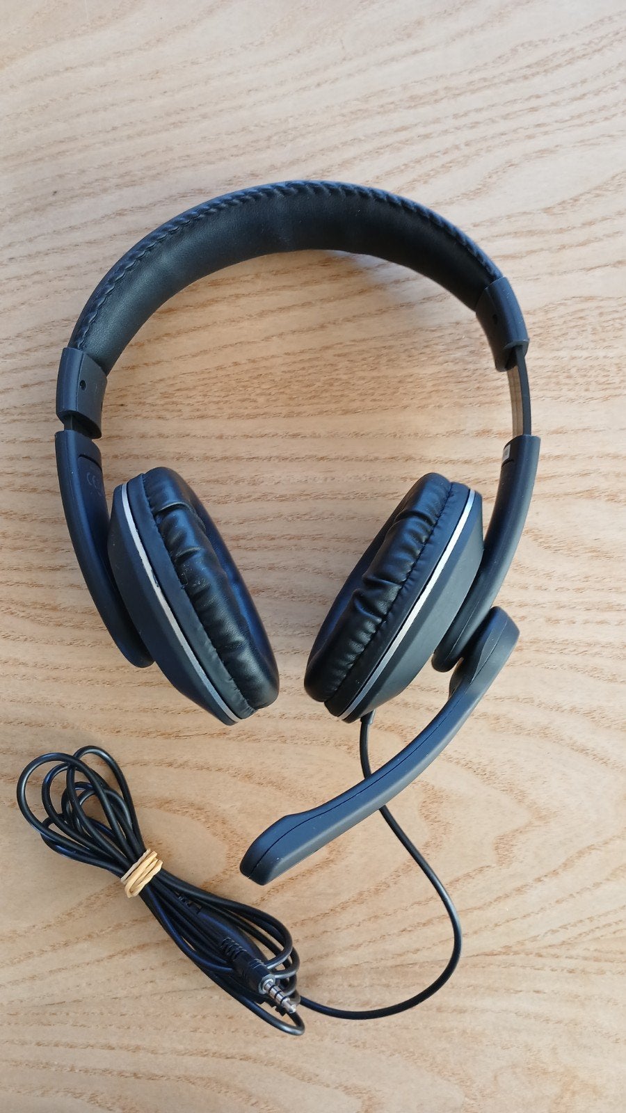 Trust hoofdtelefoon gaming set, Audio, Tv en Foto, Koptelefoons, Ophalen of Verzenden, Zo goed als nieuw, Overige merken