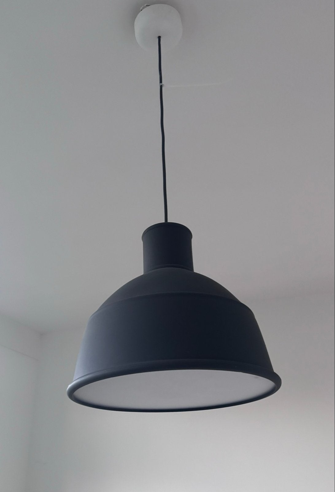 Muuto unfold Hanglamp - Grijs, E27 fitting, Ophalen, Zo goed als nieuw, Metaal, E27 (groot)