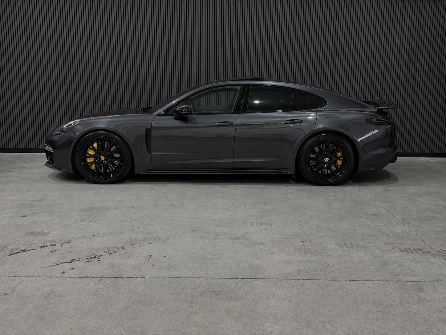 Porsche Panamera 4.0 Turbo S E-Hybrid / Pano / Keramisch / S, Auto's, Automaat, 14 kWh, Gebruikt, 4 stoelen