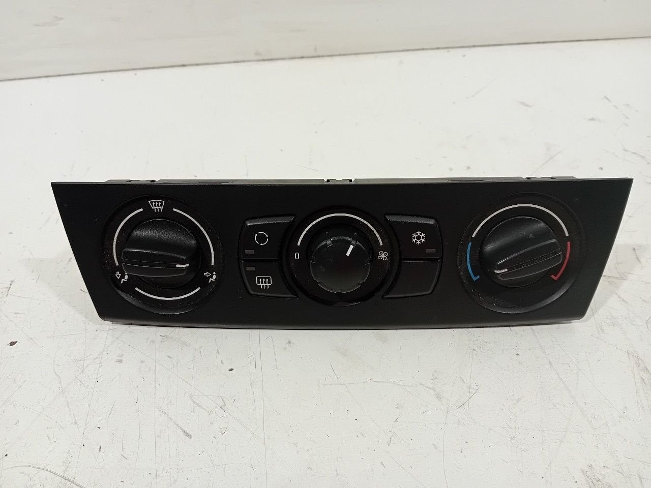 Bedieningspaneel kachel BMW 1 serie, Auto-onderdelen, Onderdelen@venauto.nl, Van der Ven Autorecycling B.V., Gebruikt, Ettenseweg 76, 4706 PB Roosendaal, The Netherlands