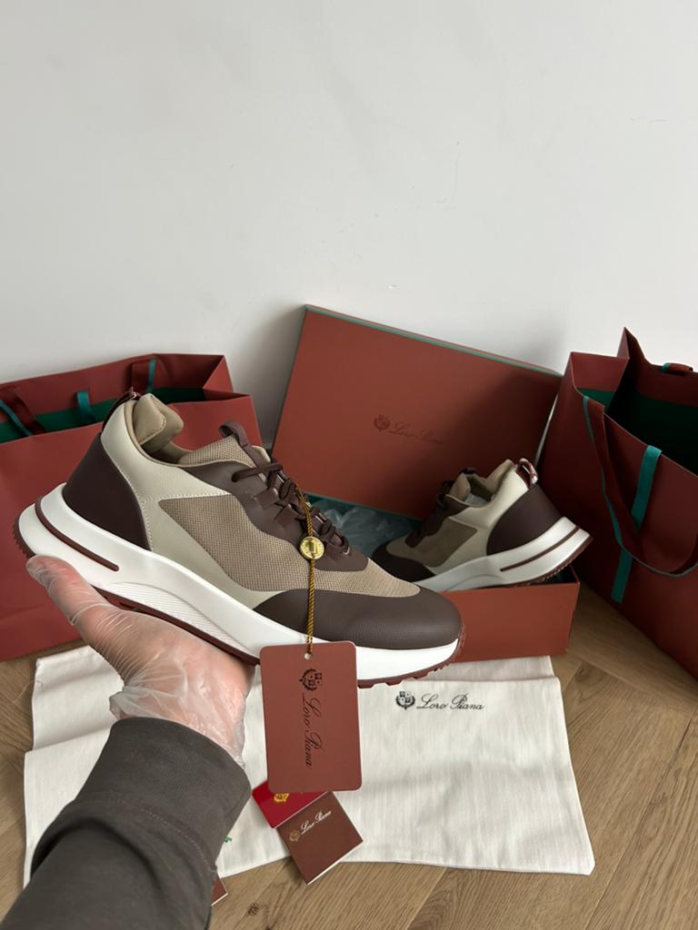 Loro piana, Maat 42, 43, 44, Kleding | Heren, Schoenen, Ophalen of Verzenden, Nieuw, Overige kleuren, Sneakers of Gympen