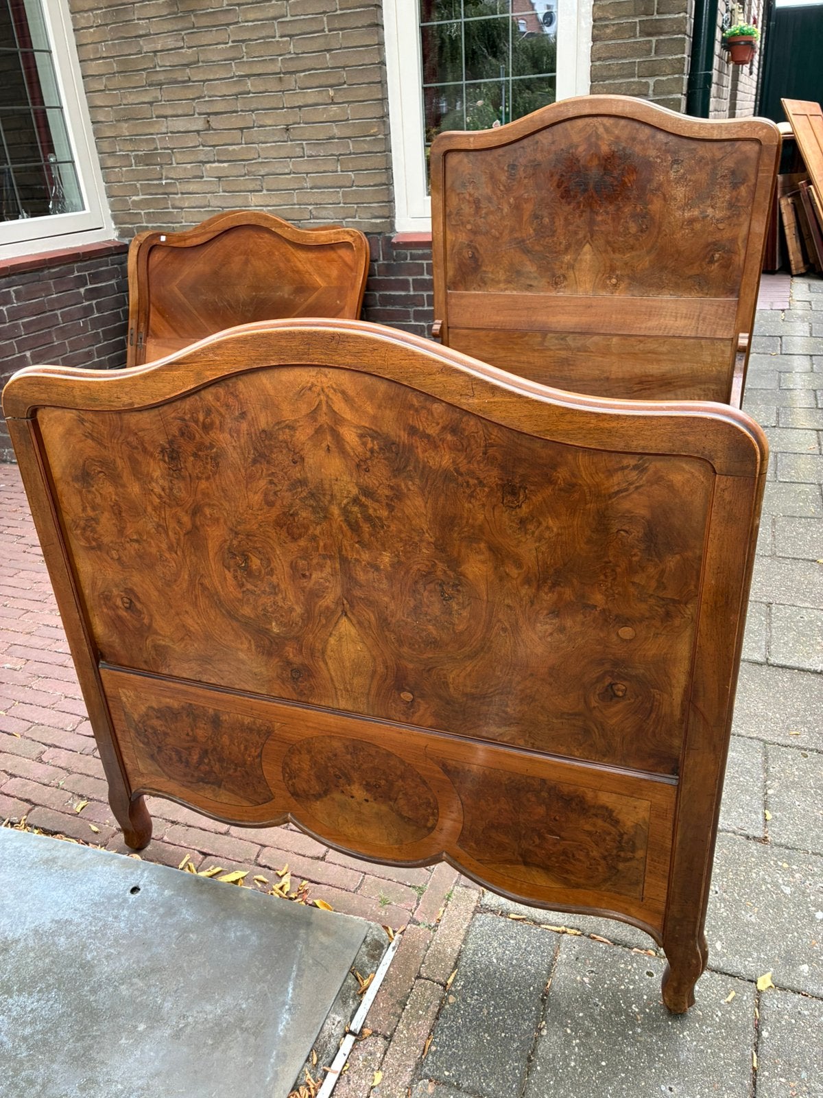 Oud Frans Bed     2, Ophalen