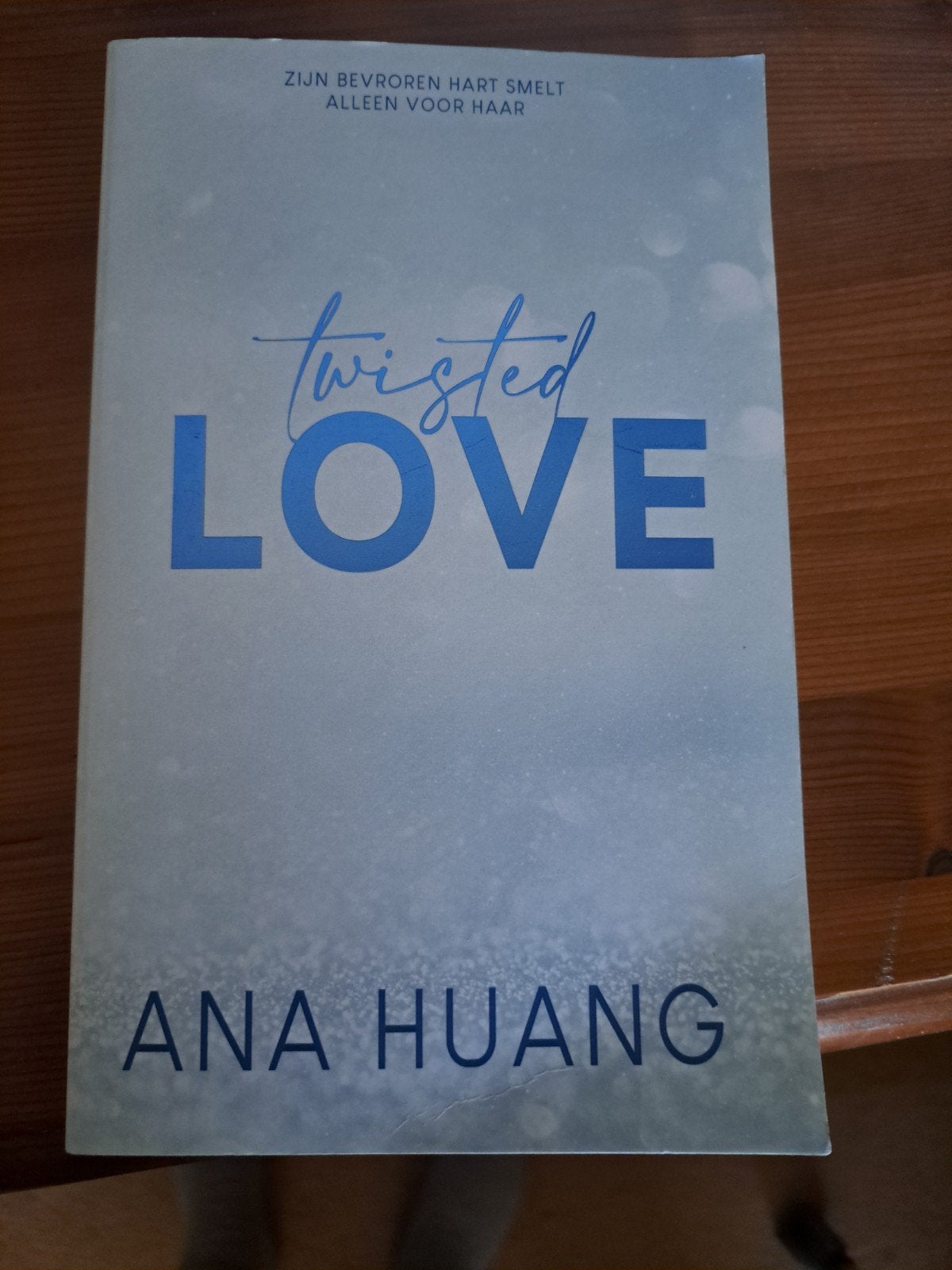 Ana Huang - Twisted love, Boeken, Romans, Ophalen of Verzenden, Zo goed als nieuw, Ana Huang