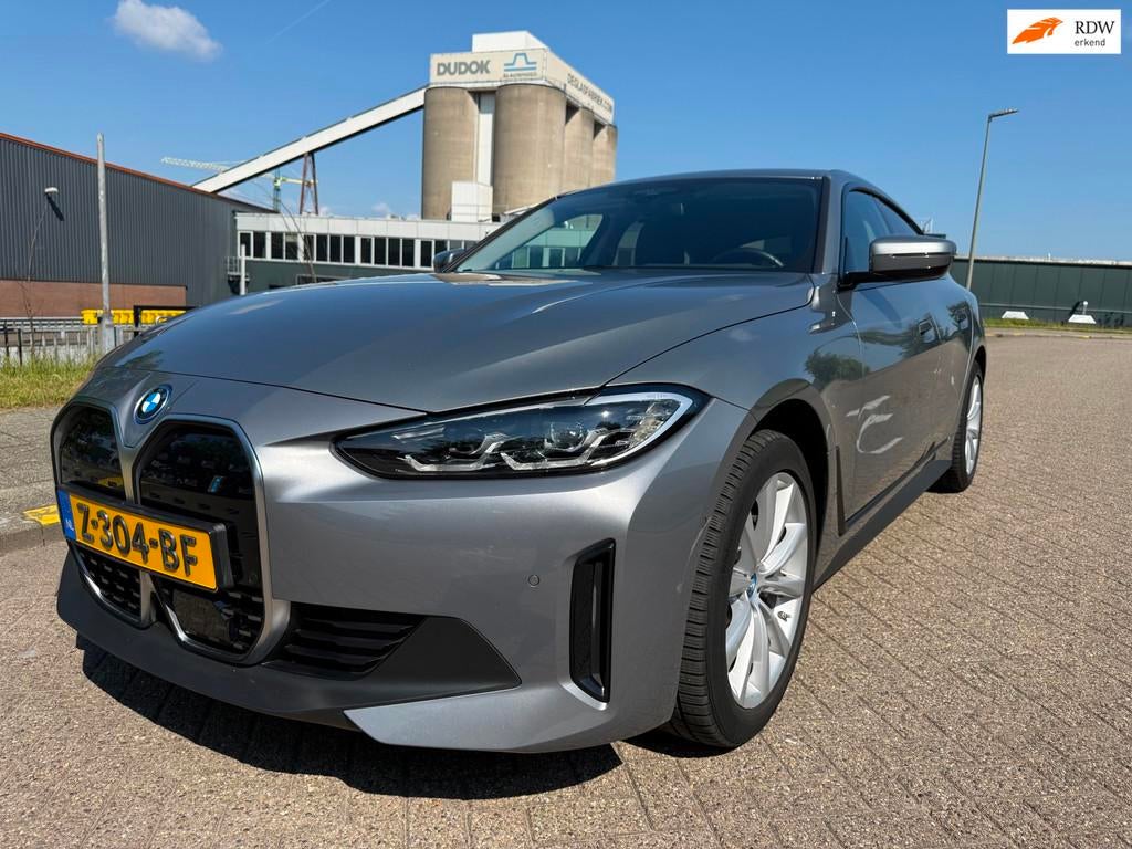 BMW I4 EDrive35 High Executive_AKTIE PRIJS_NETTE AUTO_PAS BE, Achterwielaandrijving, Gebruikt, Automatische klimaatregeling, 1965 kg