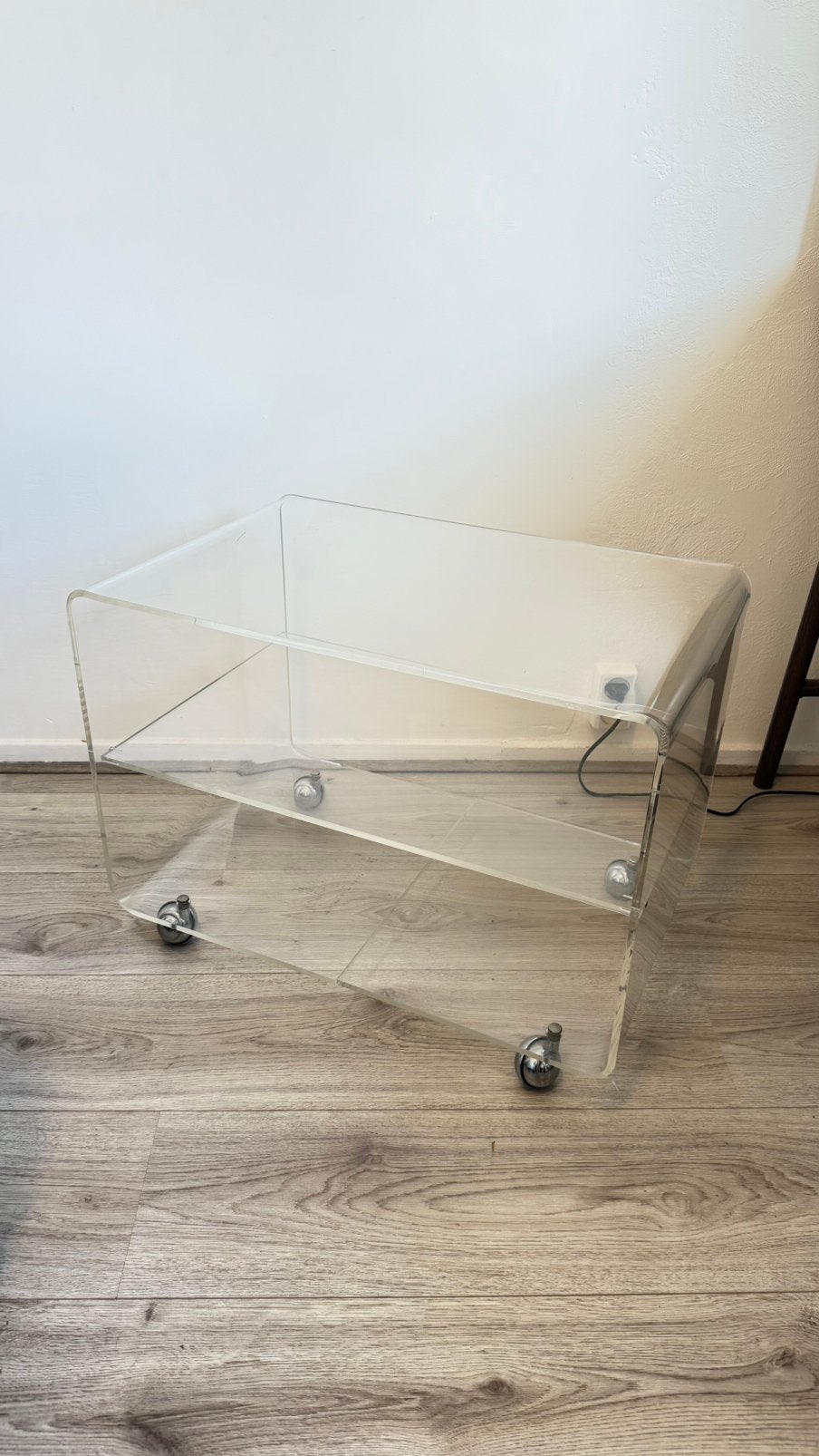 Vintage Plexiglas Trolley op Wielen | Space Age Bijzettafel, Ophalen, Zo goed als nieuw, Rechthoekig, 50 tot 100 cm