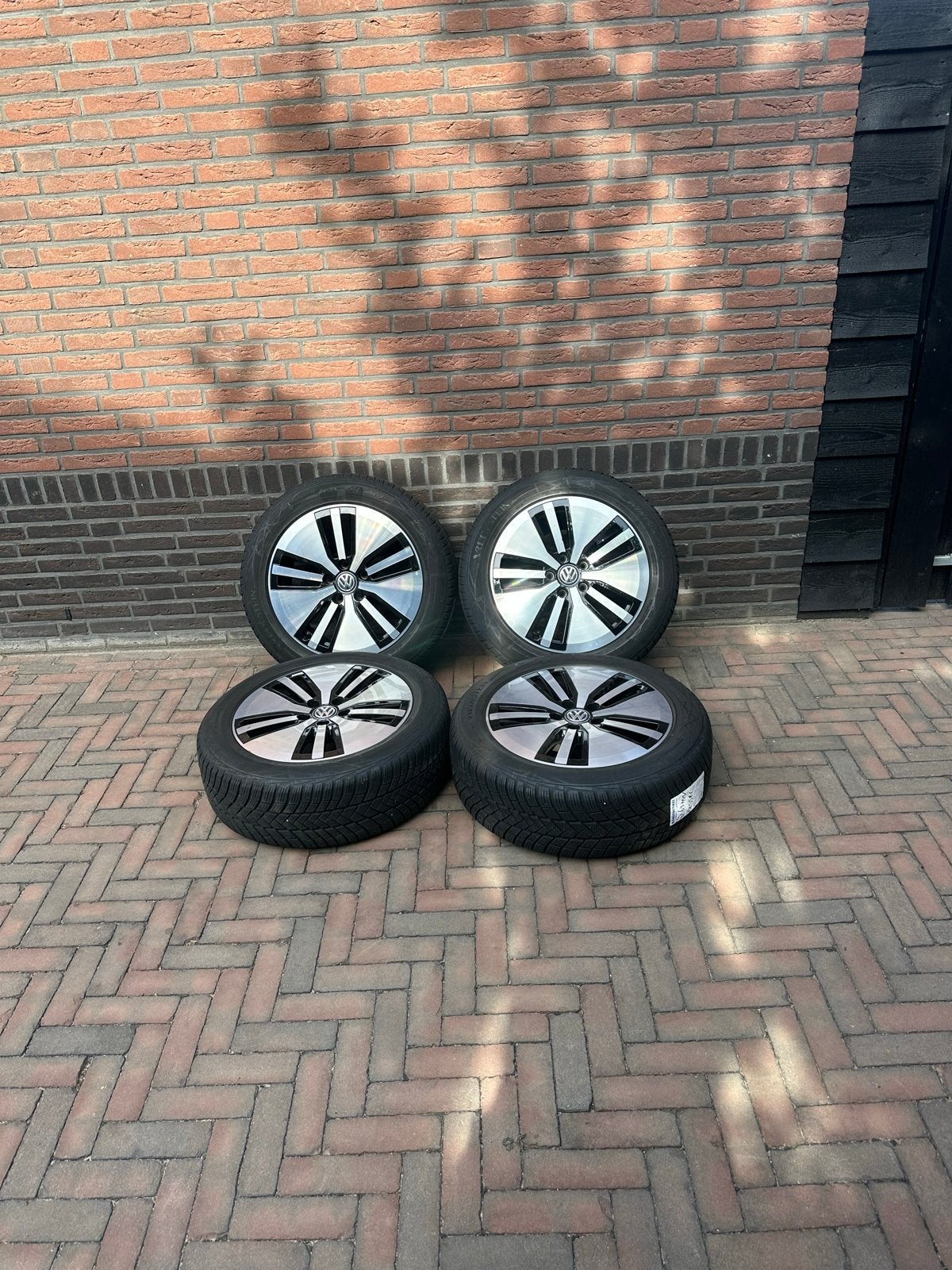 Winterbanden met velgen - 215/55 R17 98V M+S, Auto-onderdelen, Banden en Velgen, Banden en Velgen, 17 inch, Personenwagen, Gebruikt