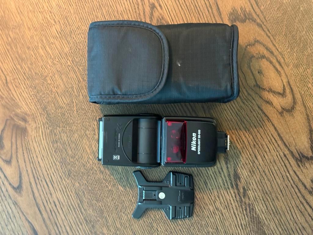 Nikon Speedlight SB-600 flitser, Ophalen of Verzenden, Zo goed als nieuw, Nikon, Kantelbaar