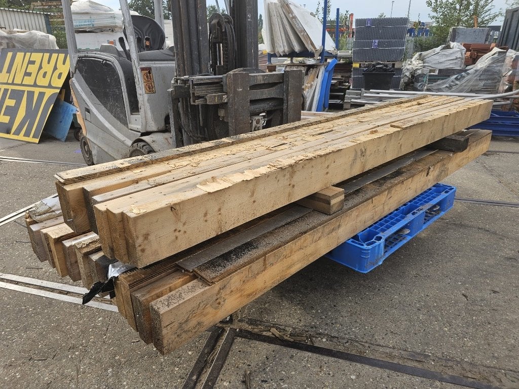 26183 - Partij vuren balken met iets schoonmaakwerk, Ophalen, Gebruikt, 250 cm of meer, Balken