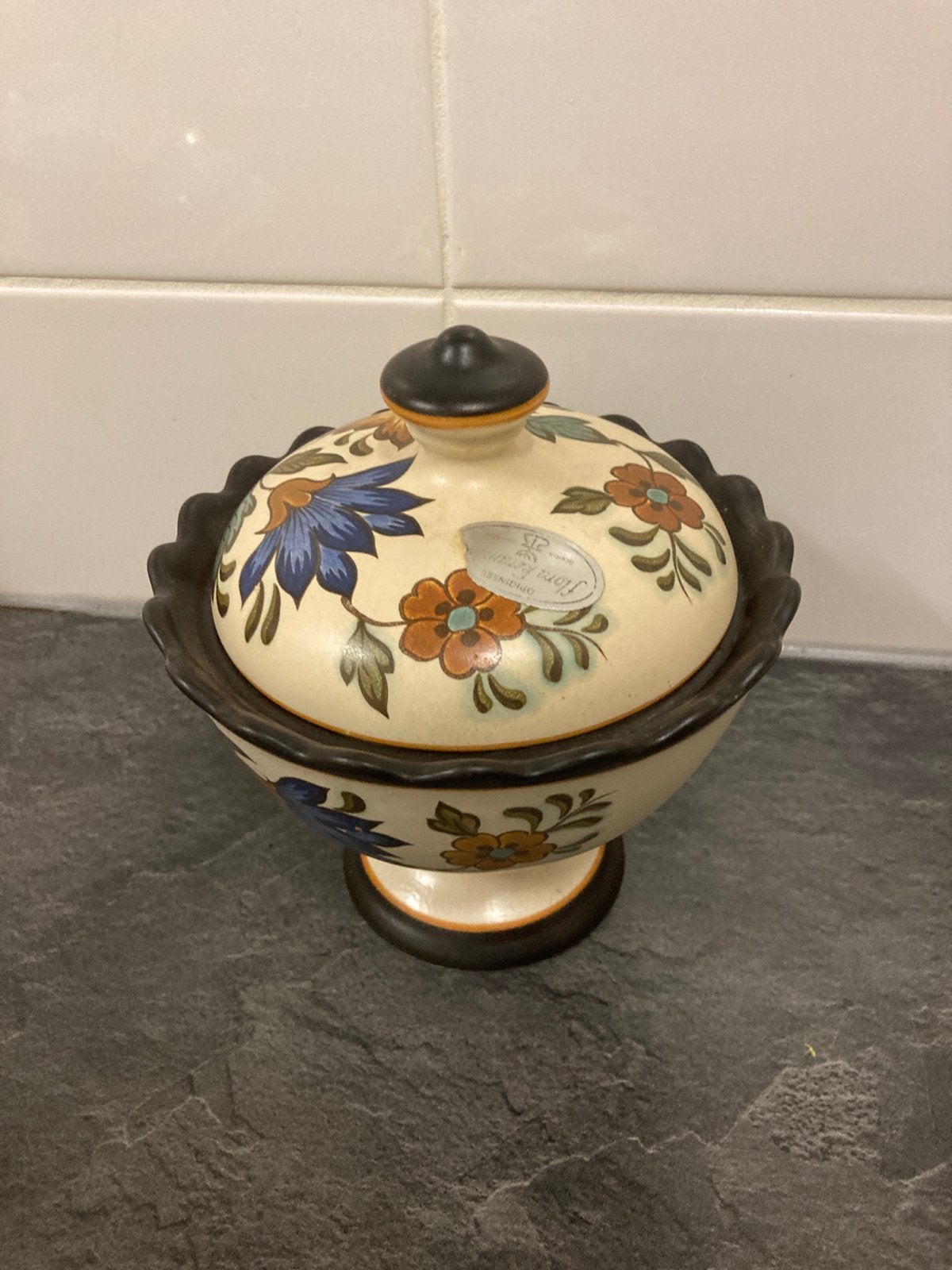 Flora Gouda Plateel Handwerk schaal met deksel, Antiek en Kunst, Antiek | Porselein, Ophalen of Verzenden