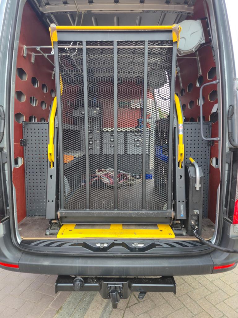 personenlift voor sprinter, crafter, man BRAUNABILITY, Ophalen, Zo goed als nieuw, Duwrolstoel