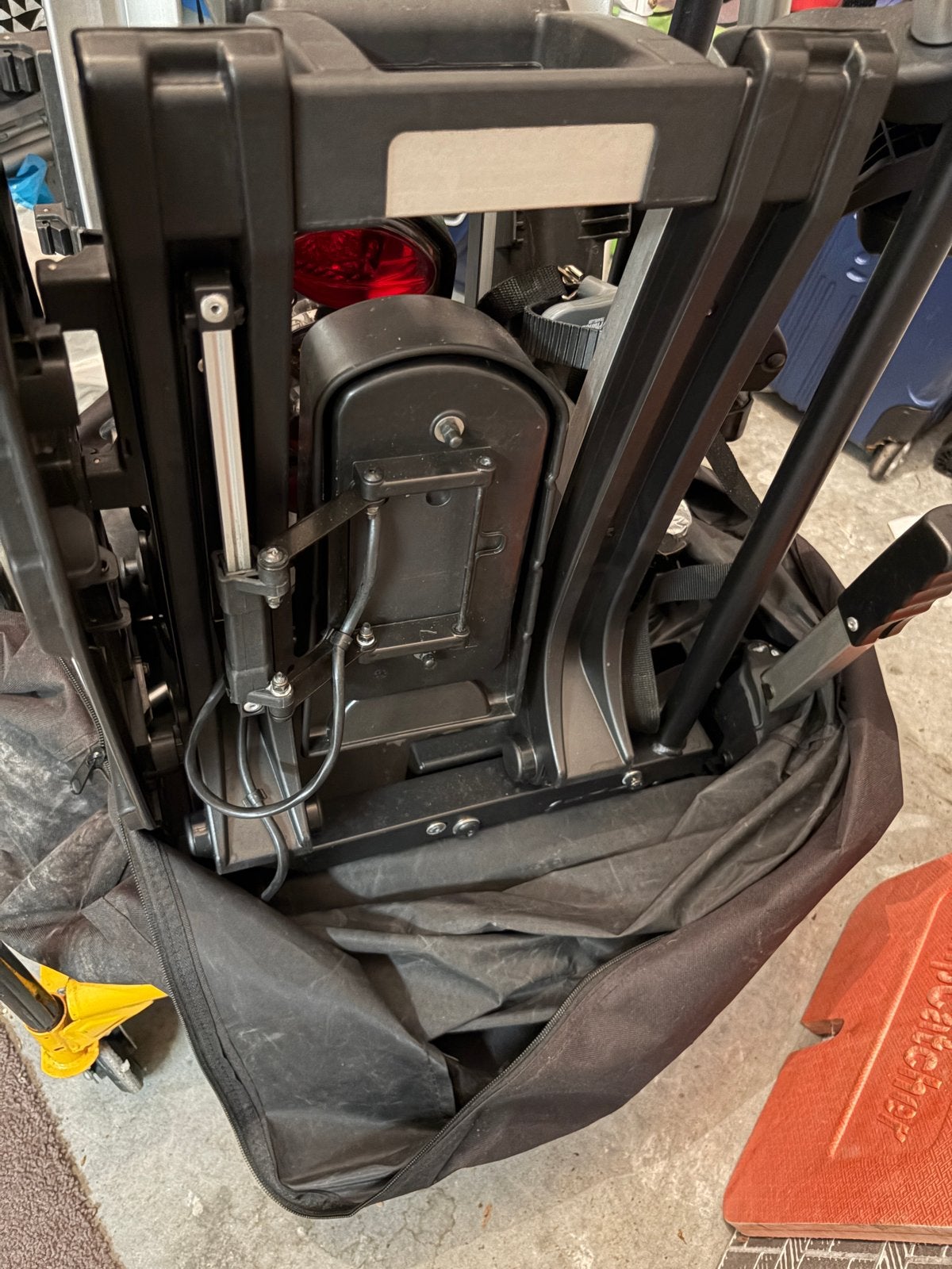 ANWB Fietsendrager - Opvouwbaar voor 2 E-bikes, Auto diversen, Fietsendragers, Zo goed als nieuw, Trekhaakdrager, 2 fietsen, Elektrische fiets