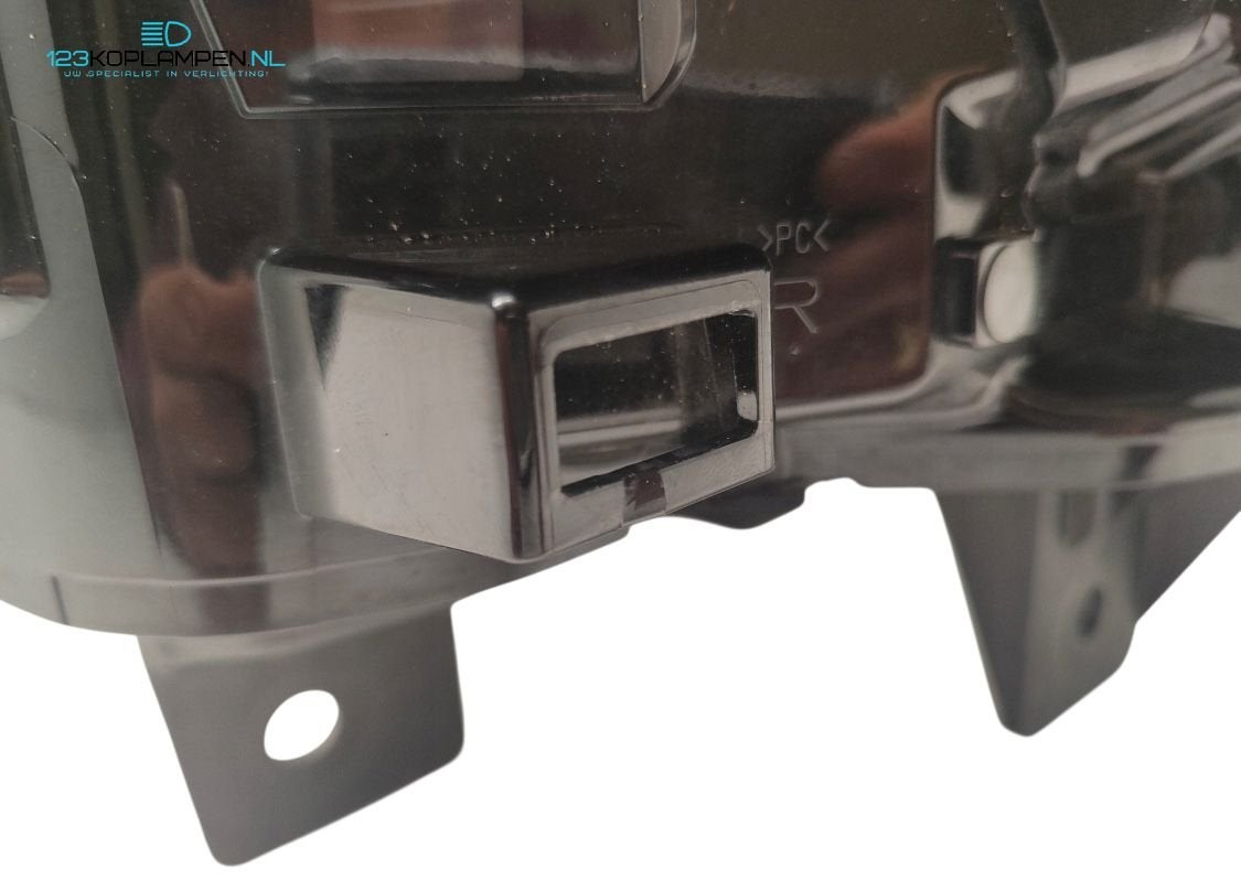 Xpeng P7 koplamp rechts LED, Gebruikt, -, Verzenden, -
