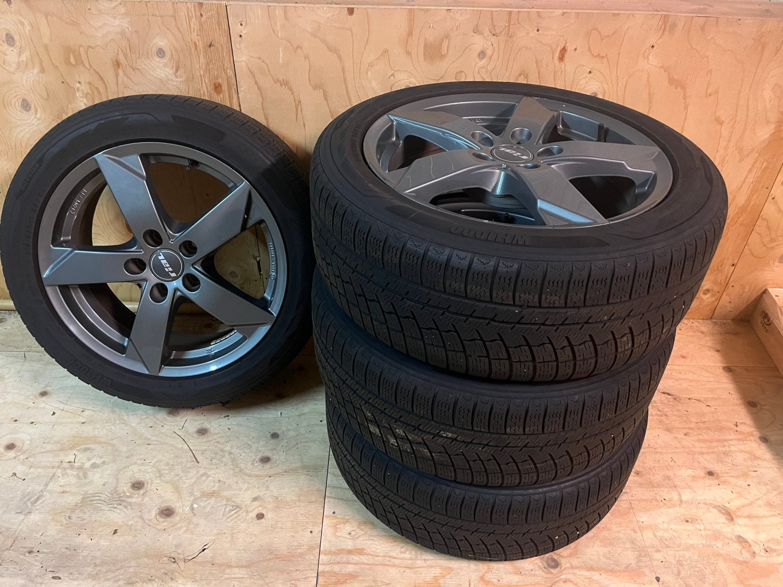 Velgen inclusief winterbanden 17” 215/50R17, Ophalen, 215 mm, Banden en Velgen, 17 inch