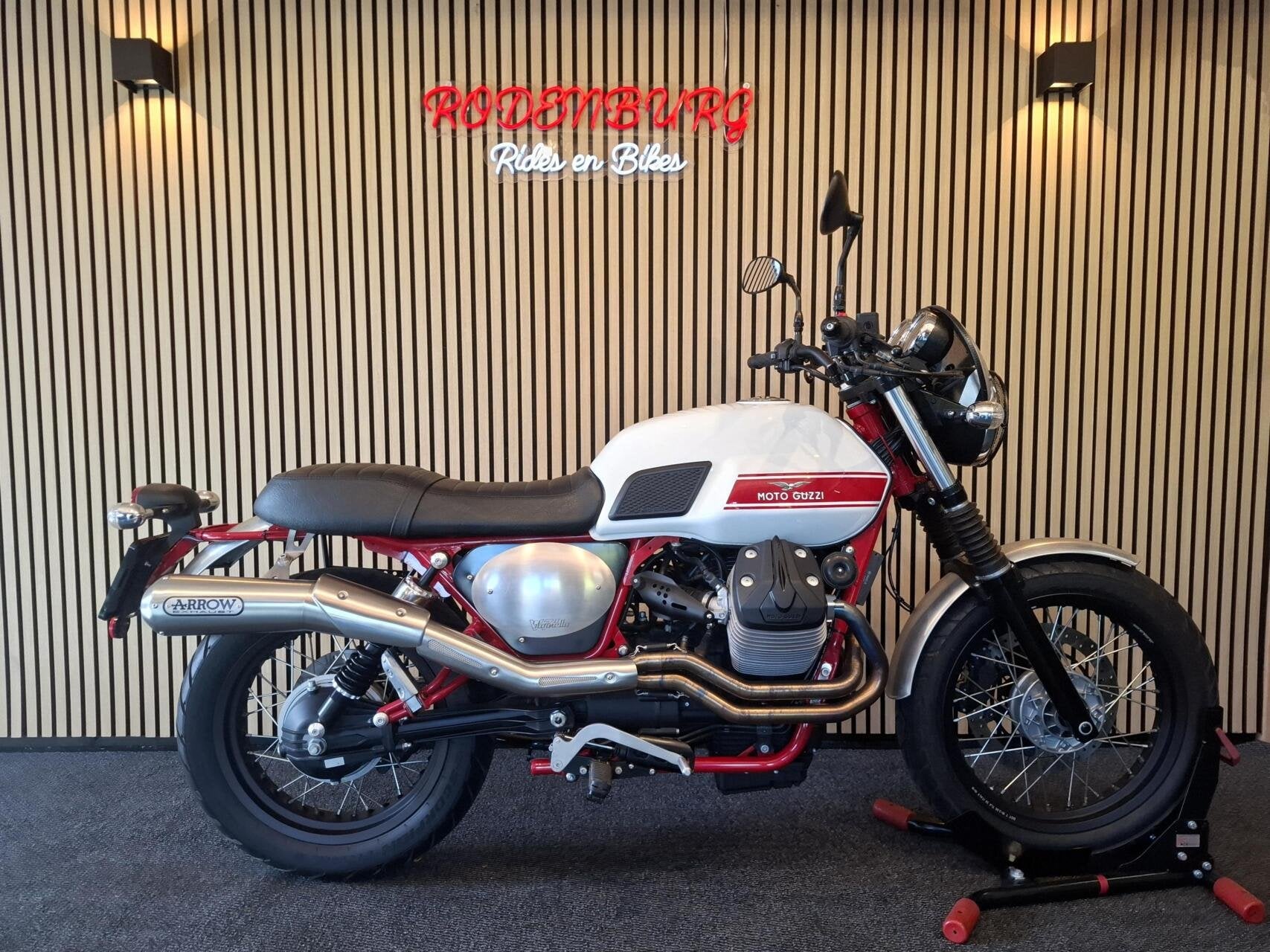 Moto Guzzi V7 II Stornello (Collectors item), Motoren, Moto guzzi, 744 cc, Bedrijf, Toermotor