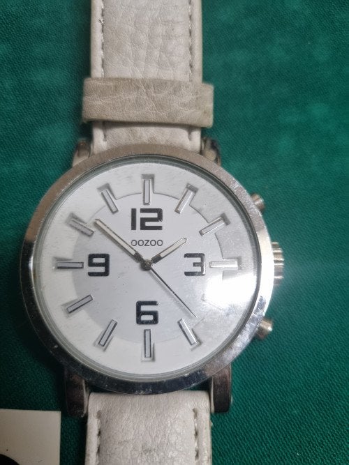 Horloge oozoo witte leren bandje no613, Sieraden, Tassen en Uiterlijk, Overige Accessoires, Ophalen of Verzenden, 'T Olde Gre-j