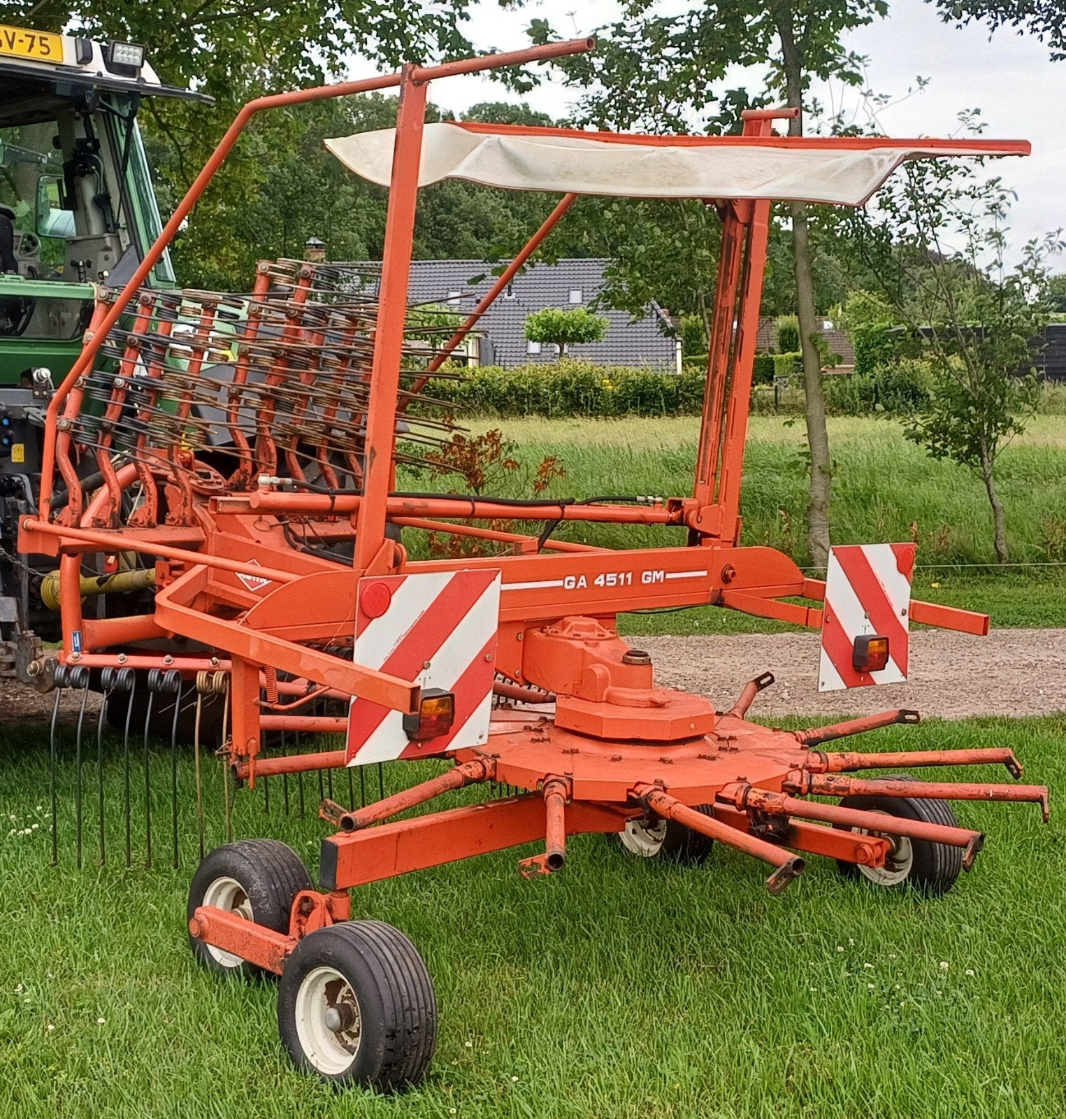 kuhn GA 4511 hark zweeler hydro zwaddoek, Zakelijke goederen, Ophalen, Weidebouw