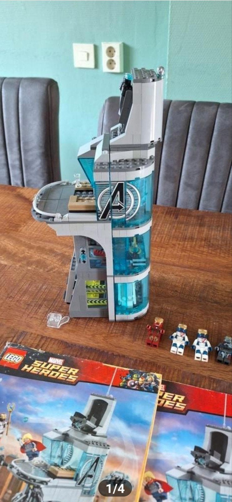 Lego marvel Super Heroes 76038 Attack on Avengers Tower, Gebruikt, Marvel, Lego, Ophalen of Verzenden
