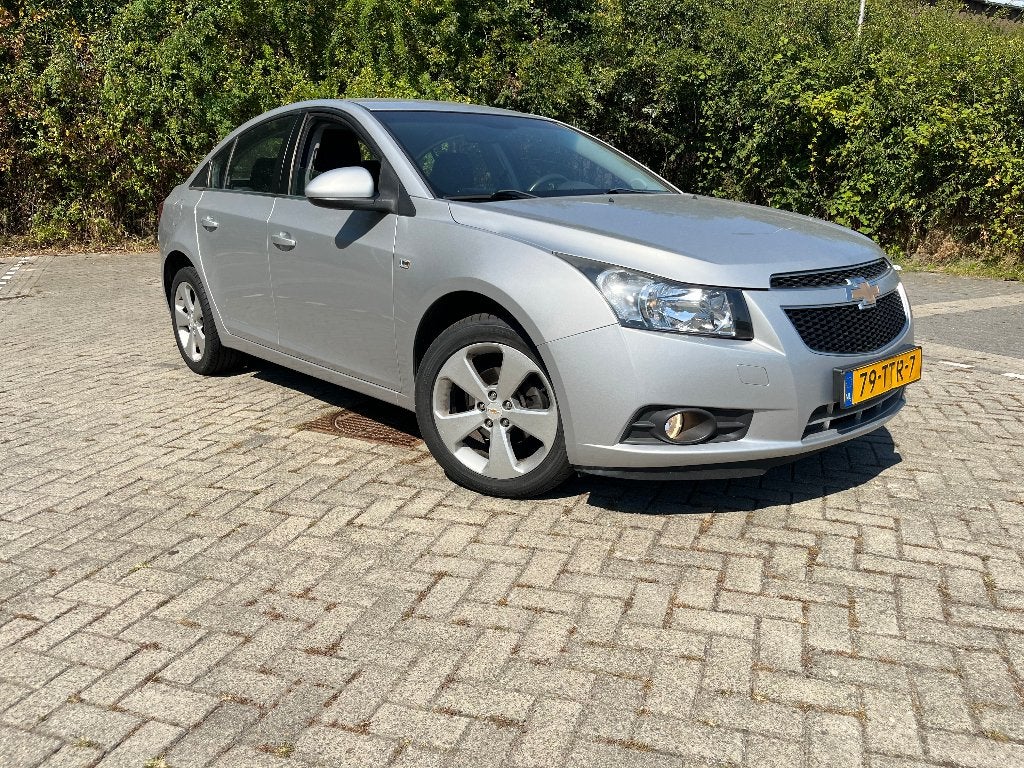 Chevrolet Cruze 1.8 2012 Grijs, Euro 5, Zwart, 4 cilinders, 1796 cc