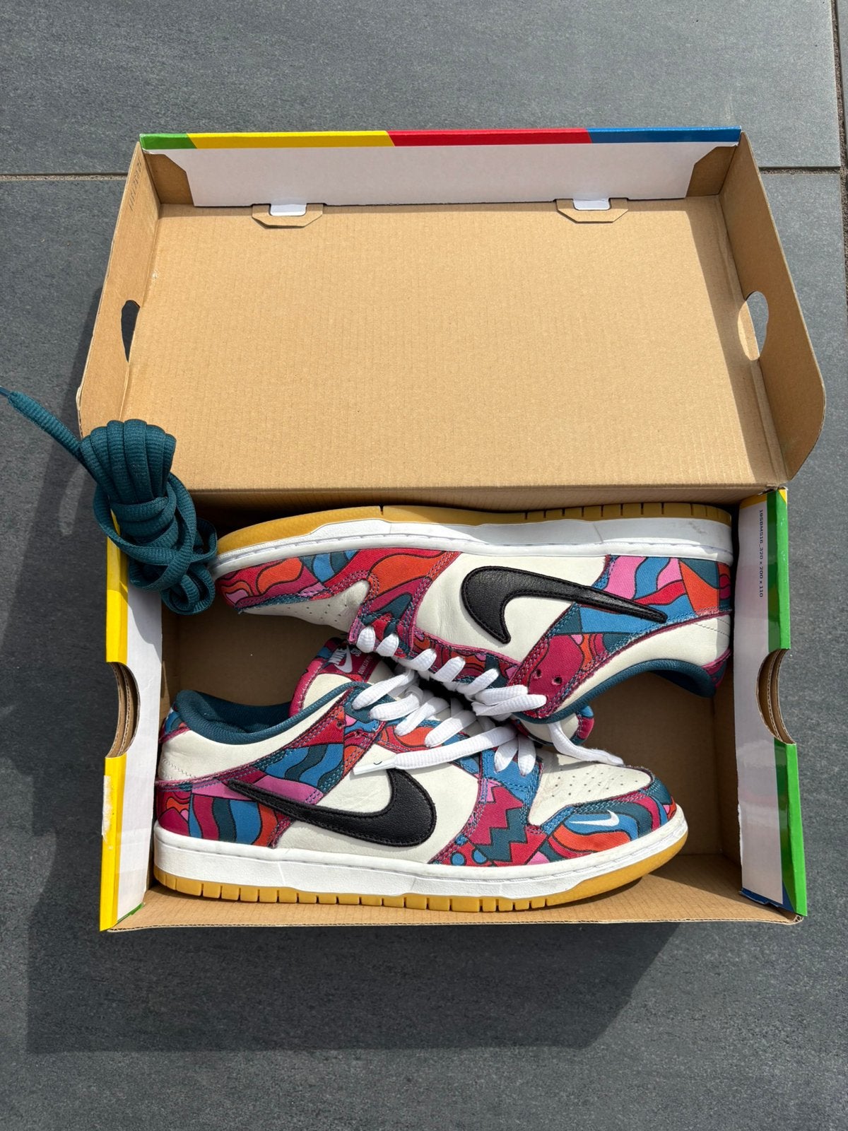 Nike sb dunk low pro Parra 2021, Blauw, Ophalen of Verzenden, Sneakers of Gympen, Zo goed als nieuw