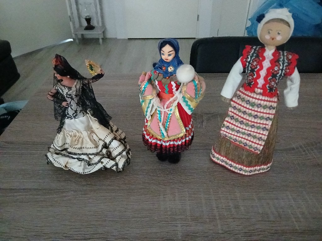 Souvenirs poppen Souvenirs poppen 1/24, Ophalen of Verzenden, Zo goed als nieuw, Pop