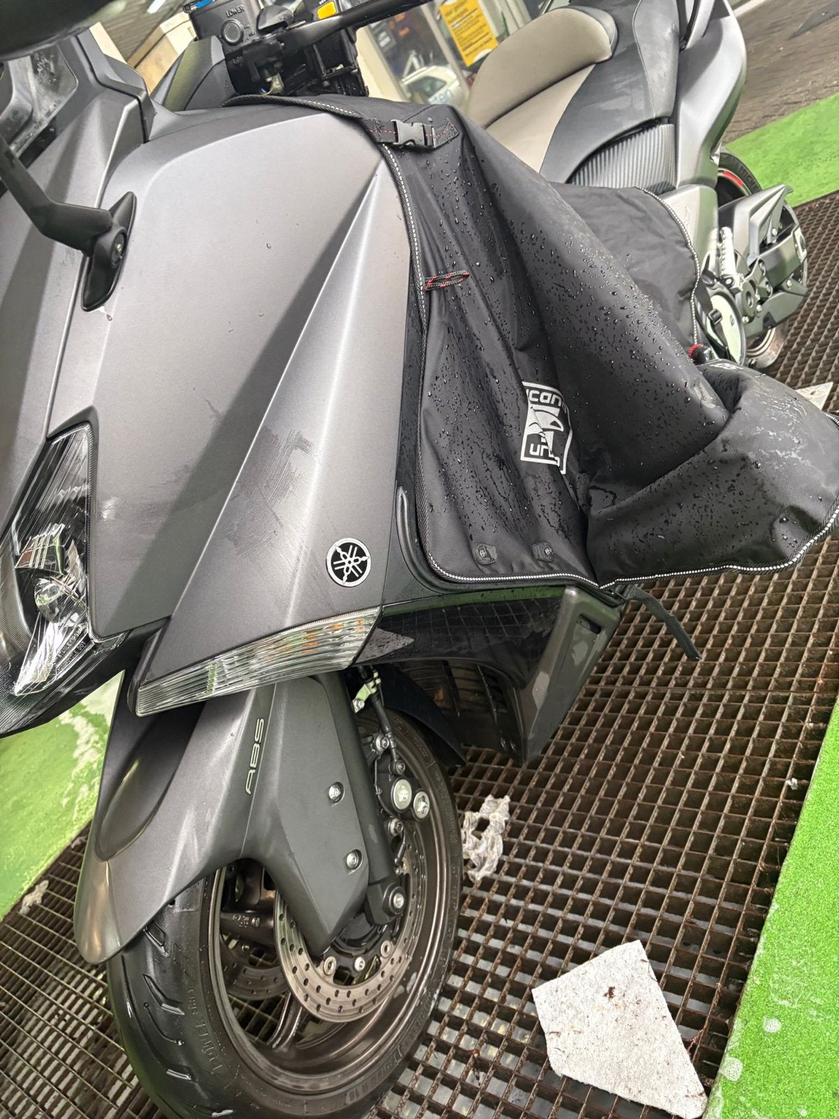 Top Yamaha TMAX 530 Akra, Occasion, Particulier, Minimaal motorrijbewijs A2, 2 cilinders