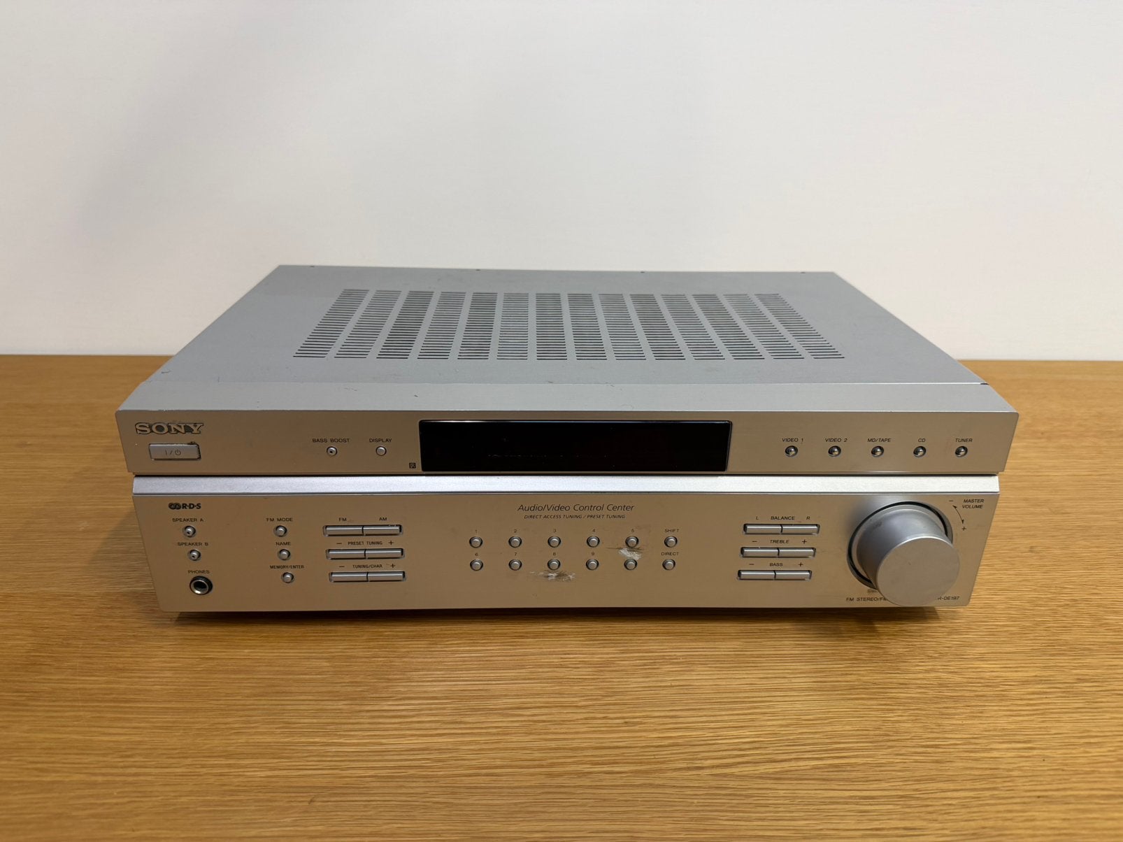 Sony STR-DE197 receiver / versterker grijs, Audio, Tv en Foto, Versterkers en Receivers, Ophalen of Verzenden, Zo goed als nieuw
