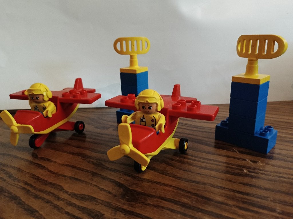 2x duplo vliegtuig set, Kinderen en Baby's, Ophalen of Verzenden, Gebruikt, Compleet, Duplo