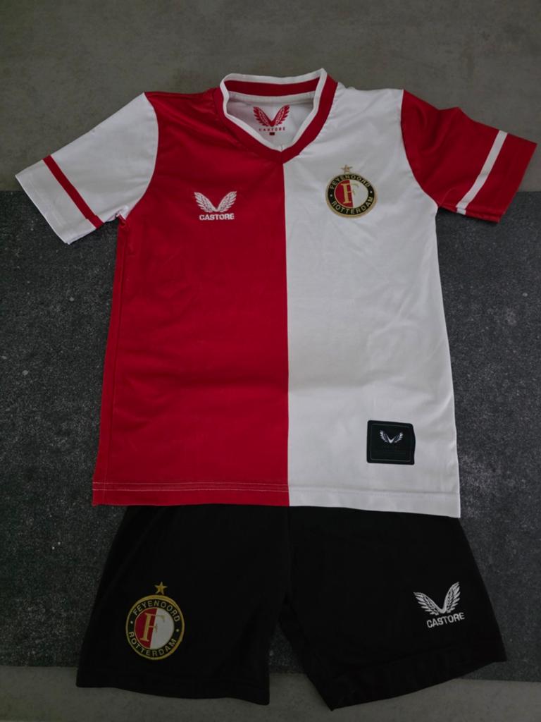 Feyenoord Tenue ( orgineel ), Maat XS of kleiner, Ophalen of Verzenden, Zo goed als nieuw, Set