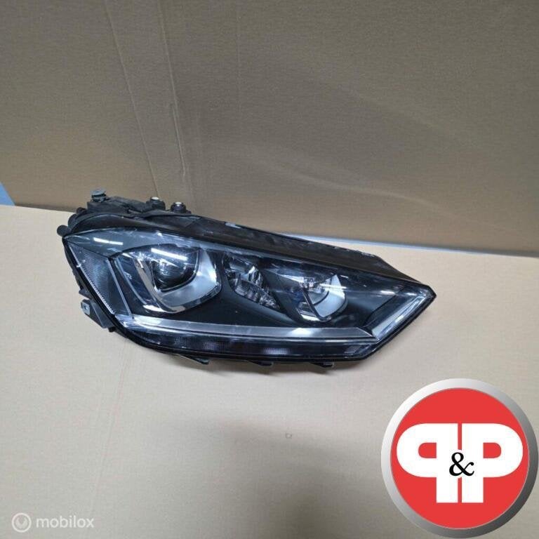 VW Golf sportsvan xenon koplamp rechts, Auto-onderdelen, Verlichting