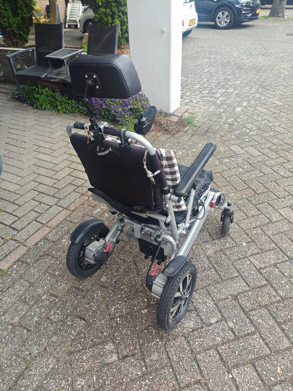 Elektrische opvouwbare rolstoel met hoes, Diversen, Rolstoelen, Ophalen, Inklapbaar, Gebruikt, Elektrische rolstoel