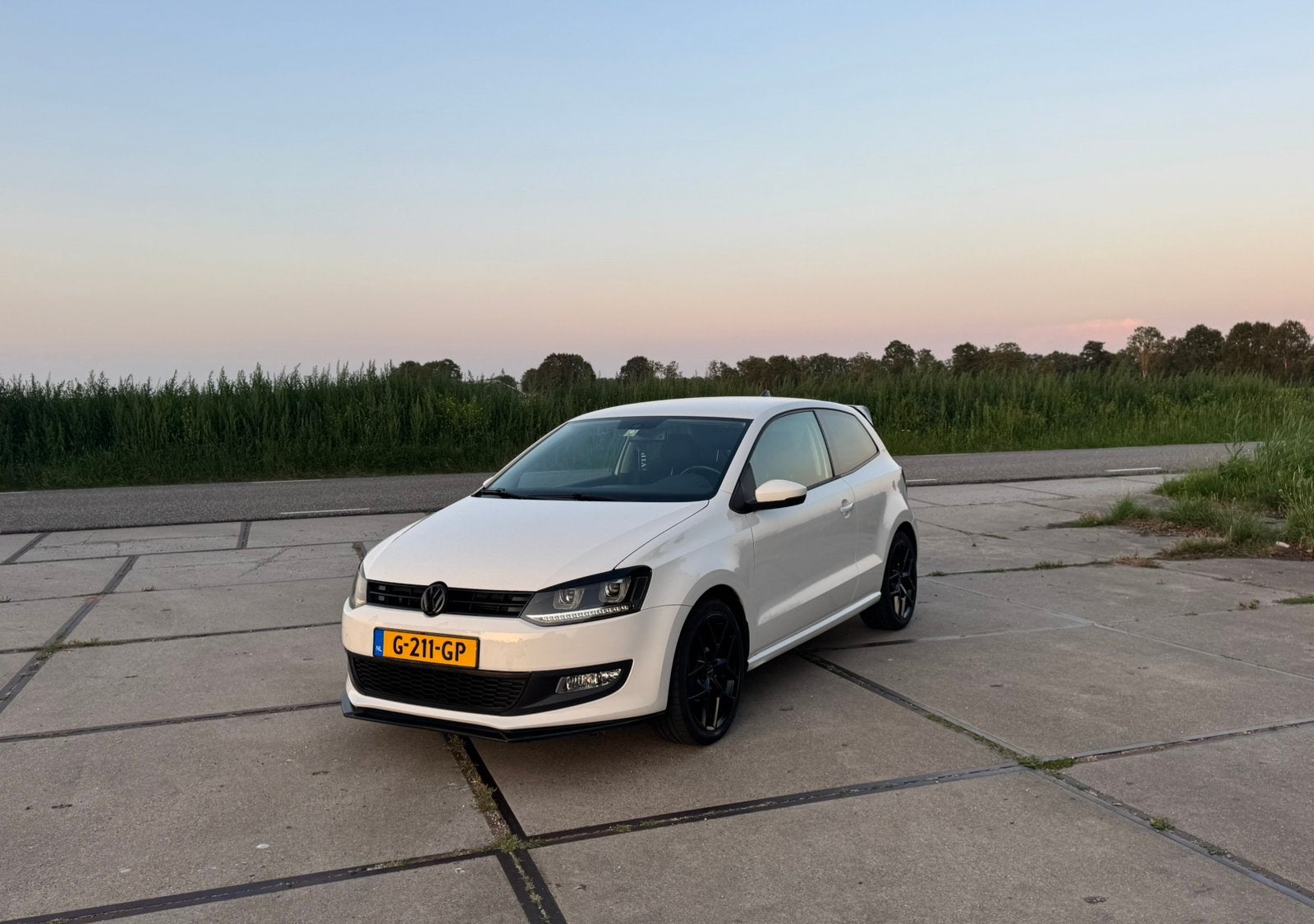 Nette Volkswagen Polo 6R, Voorwielaandrijving, Euro 5, Stof, 4 cilinders