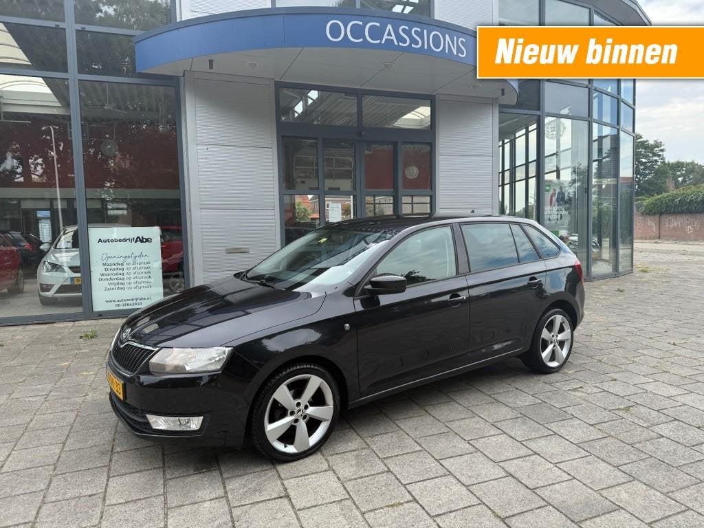 Skoda RAPID 1.2 TSI GRT AMB BL P-17INCH-LMV-AIRCO-NAVI-CRUIS, Auto's, Euro 5, 86 pk, Gebruikt, 4 cilinders