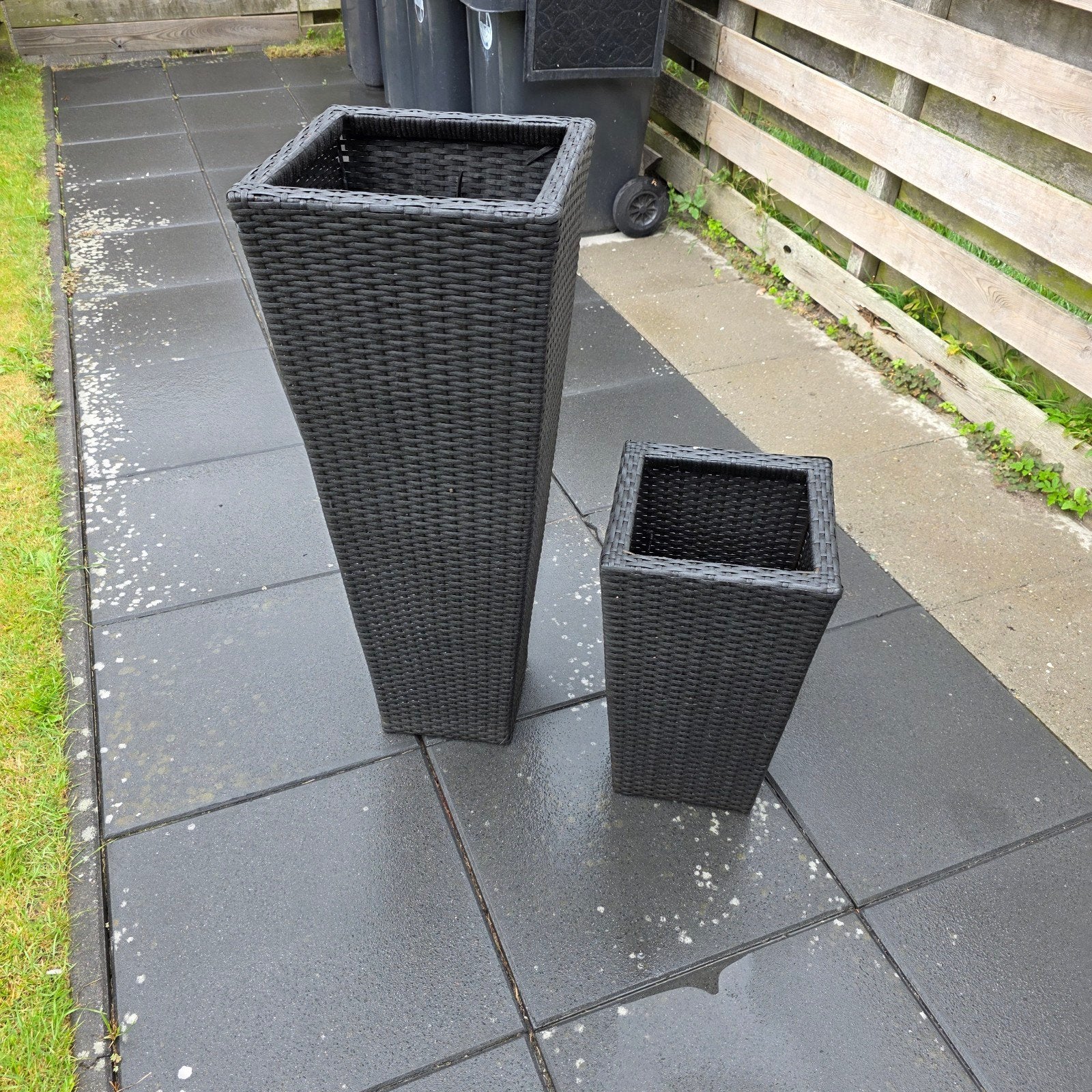 Set van 2 zwarte rotan plantenbakken, Tuin en Terras, Ophalen, Kunststof, Gebruikt, Minder dan 60 cm