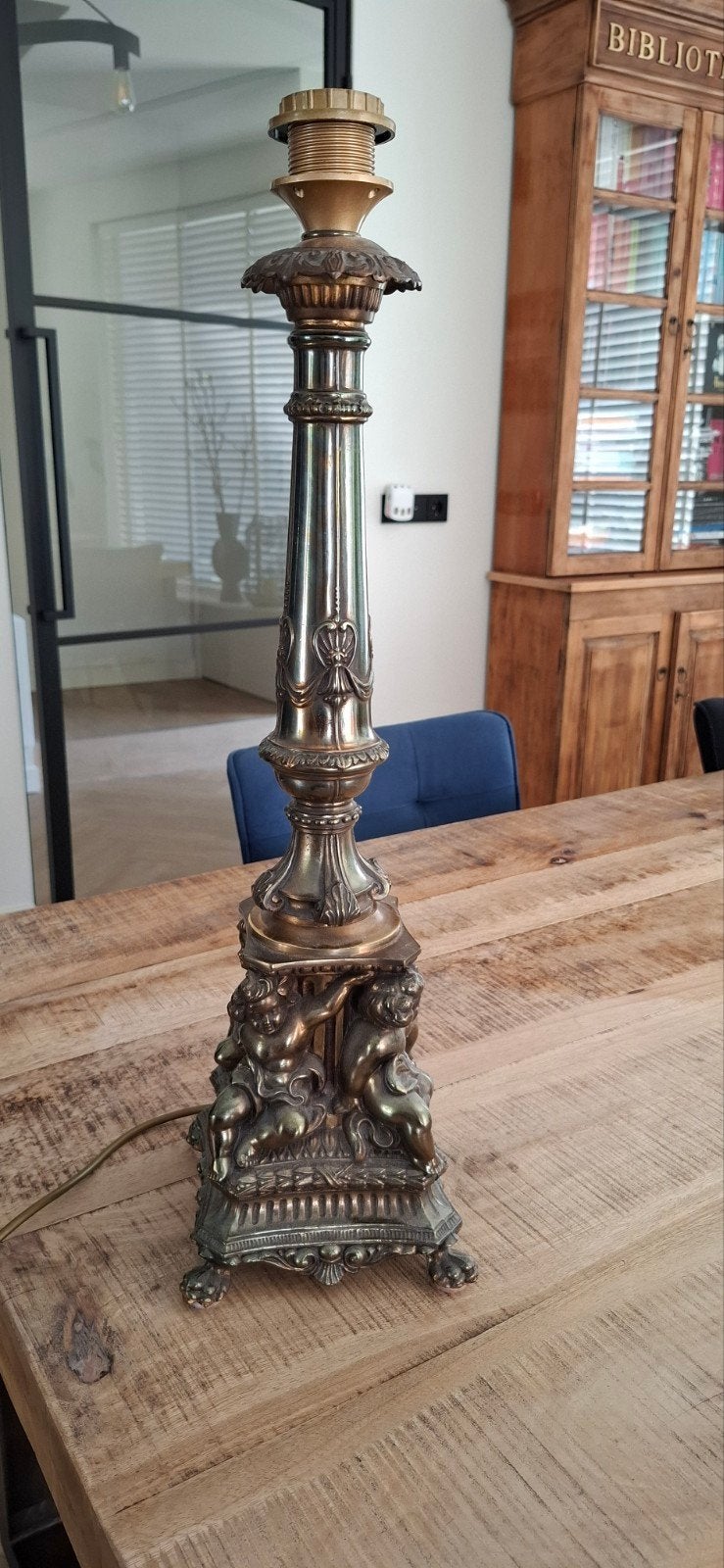 Antieke bronzen tafellamp met cherubijnen, Ophalen of Verzenden