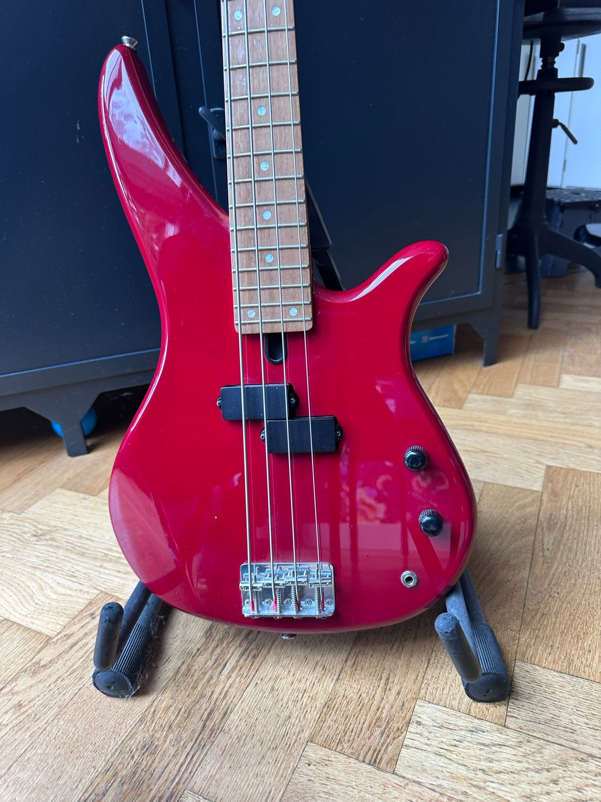 Yamaha RBX170 basgitaar - Rood, Ophalen of Verzenden, Zo goed als nieuw, Elektrisch, 5-snarig
